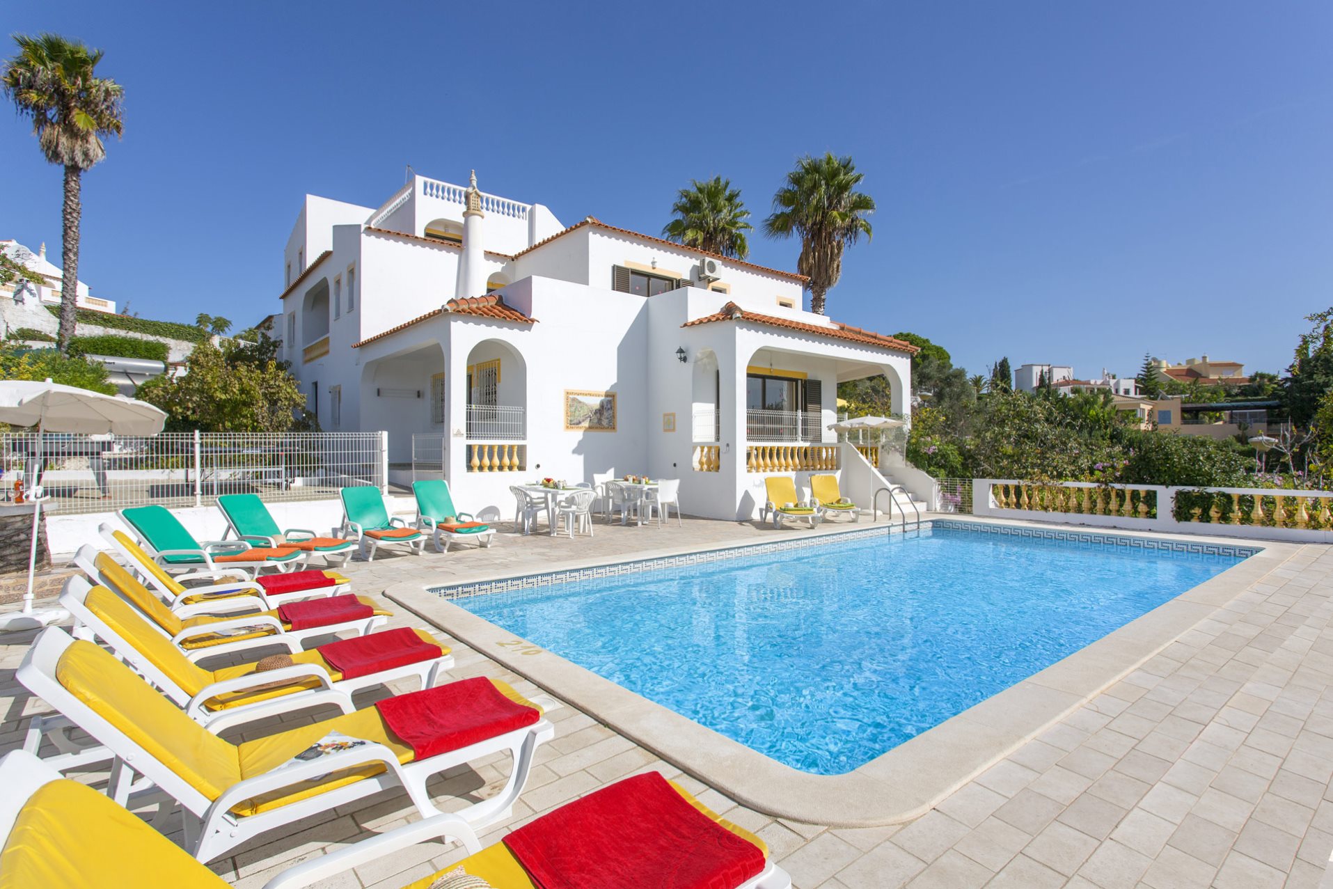 Villa Curva do Monte In Carvoeiro, Algarve | Villa Plus