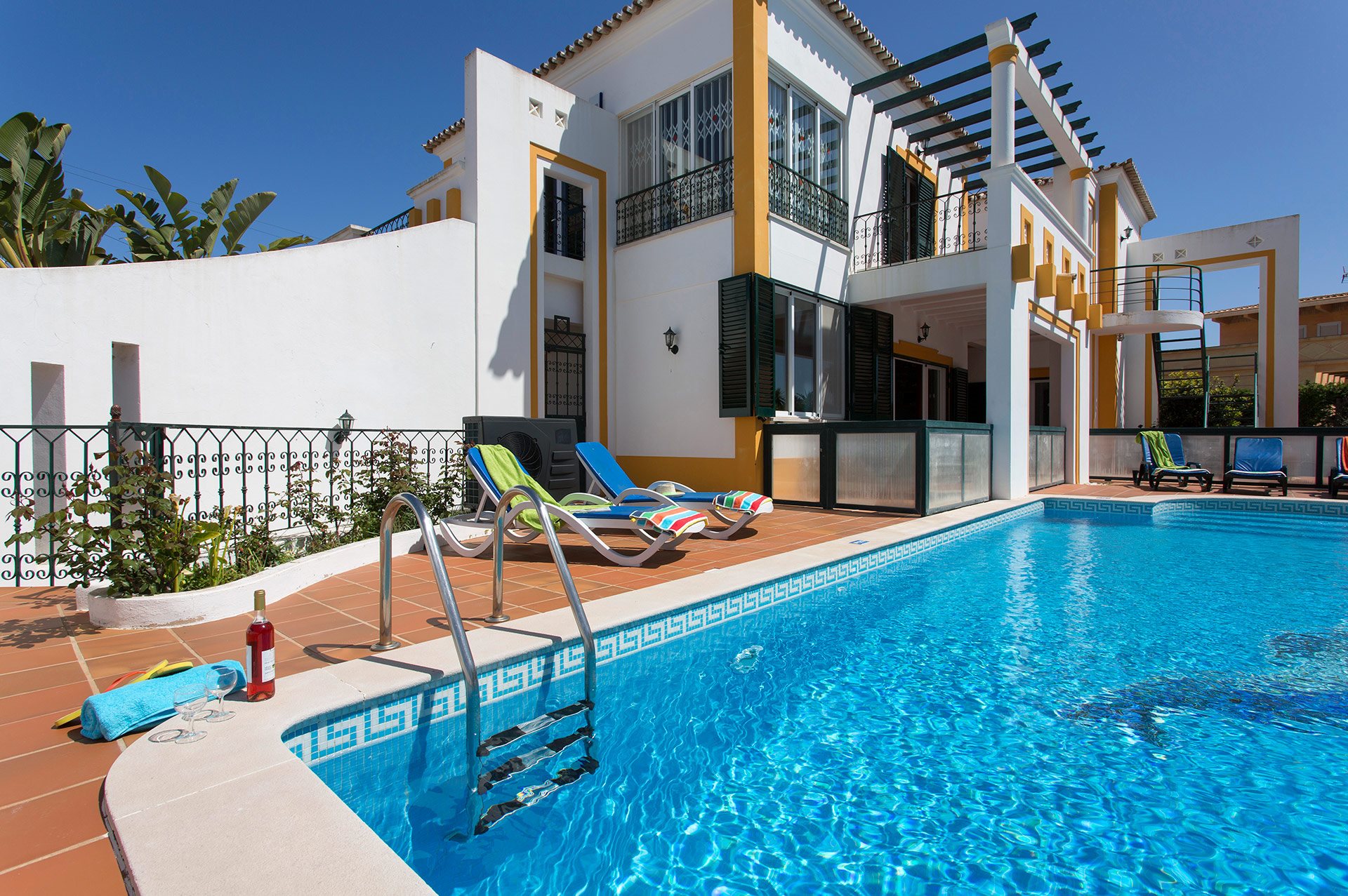 Villa Dona Branca In Gale, Algarve | Villa Plus