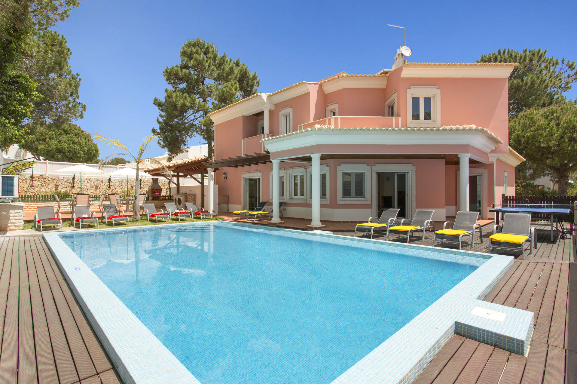 Villa Falesia Mar In Falesia, Algarve Villa Plus