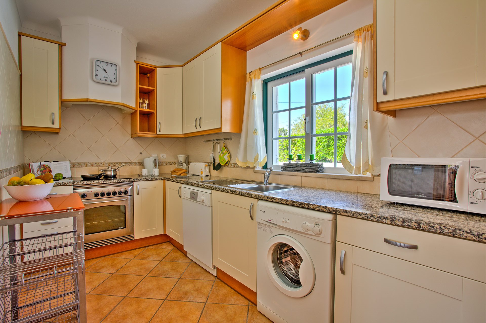 Villa Goia, Branqueira, &#x410;&#x43B;&#x433;&#x430;&#x440;&#x432;&#x435;