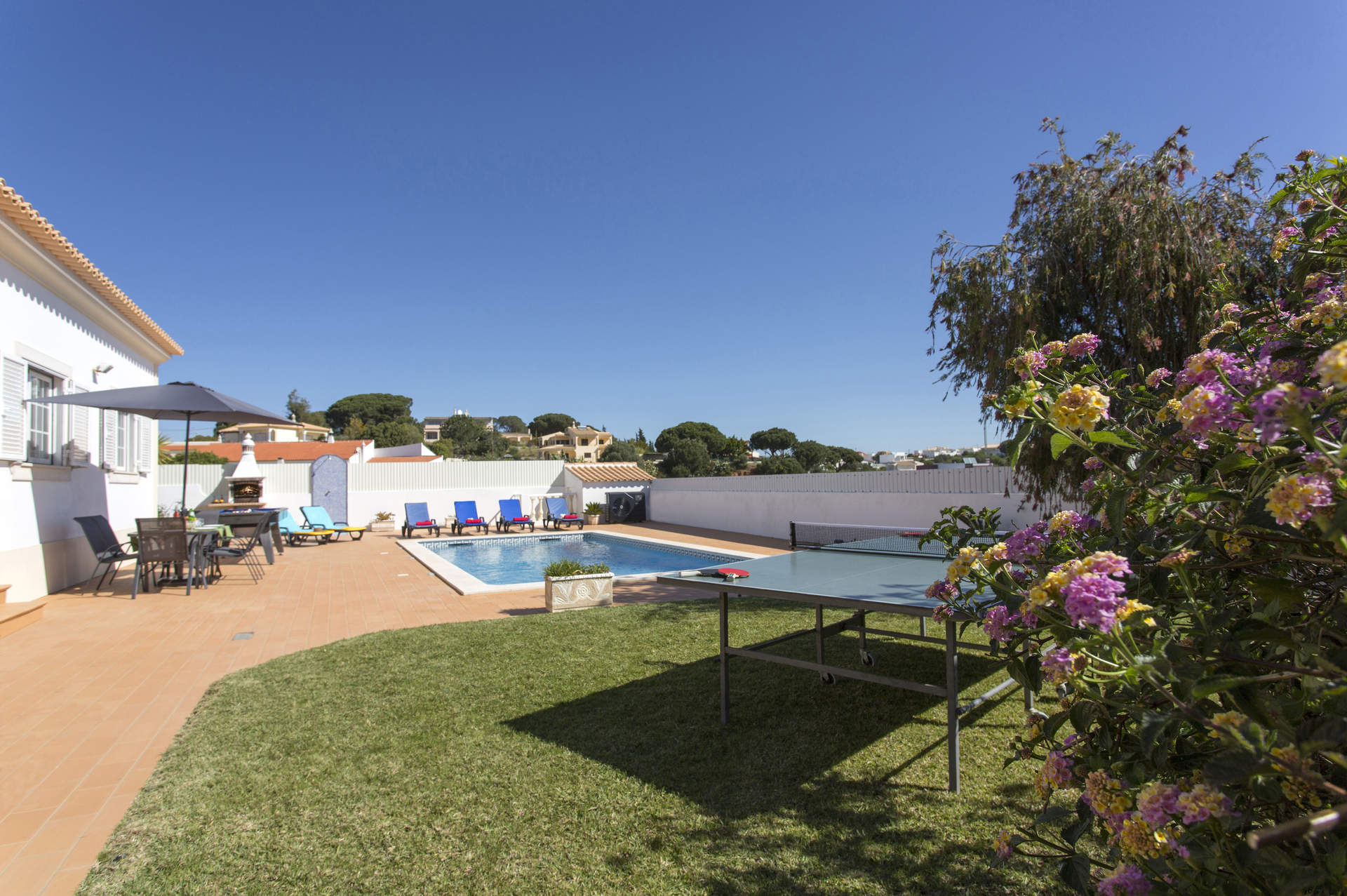 Villa Goia, Branqueira, &#x410;&#x43B;&#x433;&#x430;&#x440;&#x432;&#x435;