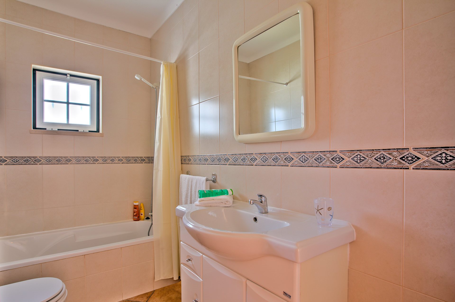 Villa Goia, Branqueira, &#x410;&#x43B;&#x433;&#x430;&#x440;&#x432;&#x435;