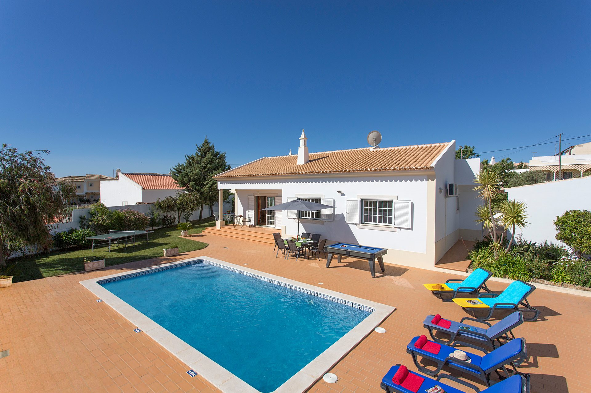 Villa Goia, Branqueira, &#x410;&#x43B;&#x433;&#x430;&#x440;&#x432;&#x435;