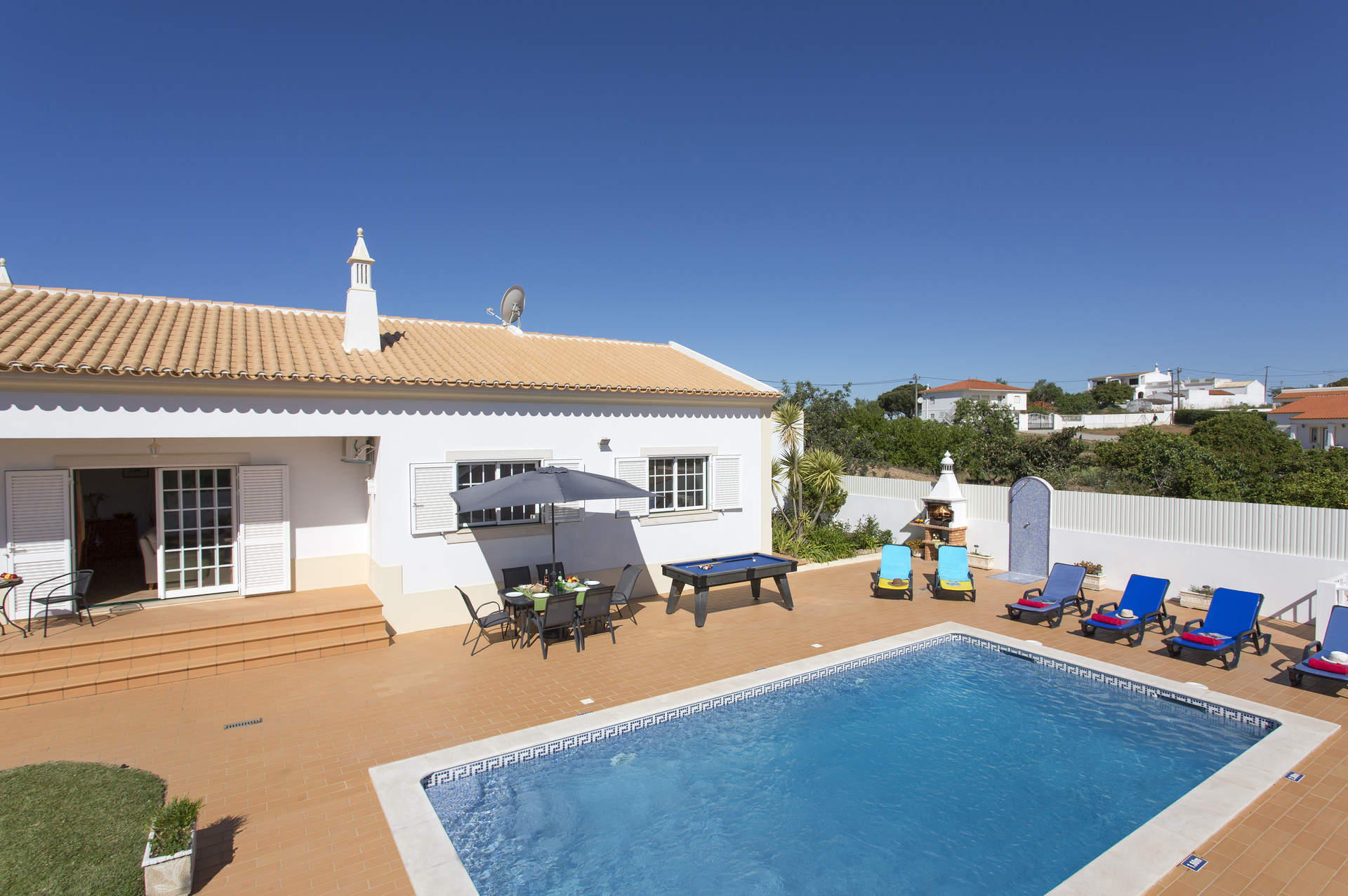 Villa Goia, Branqueira, &#x410;&#x43B;&#x433;&#x430;&#x440;&#x432;&#x435;