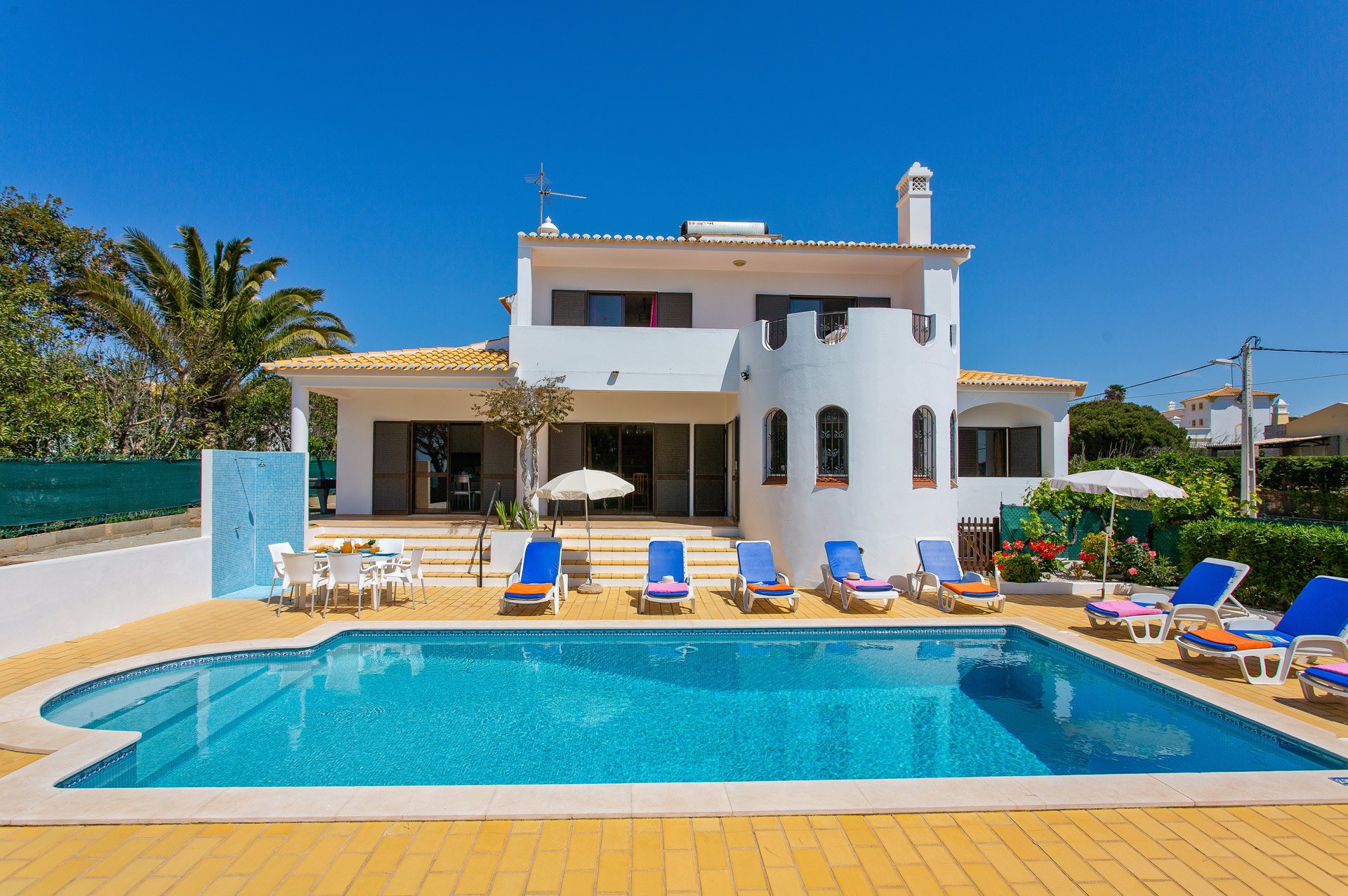 Villa Gregorio In Gale, Algarve Villa Plus