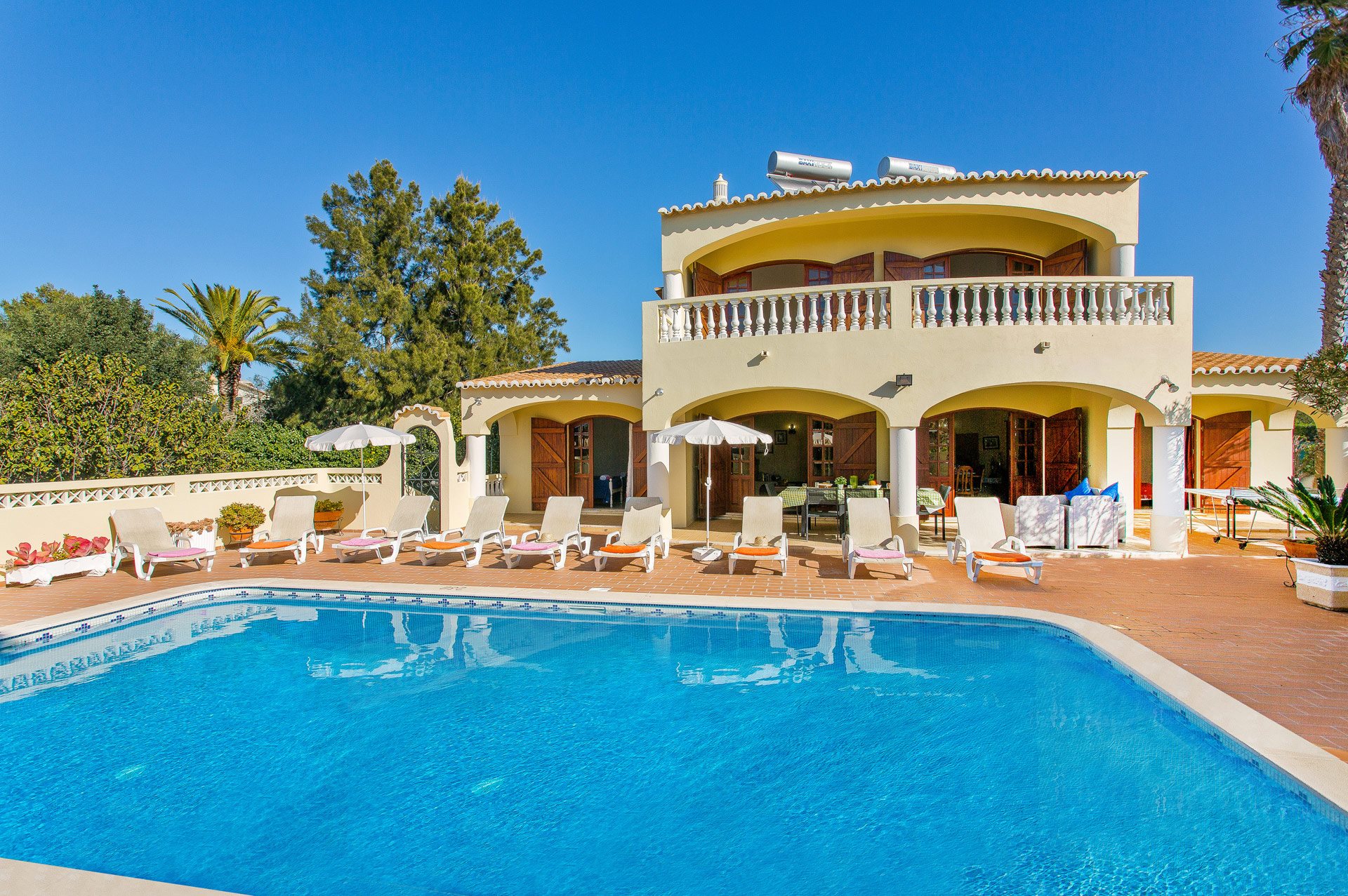 Villa Isabel In Carvoeiro, Algarve | Villa Plus