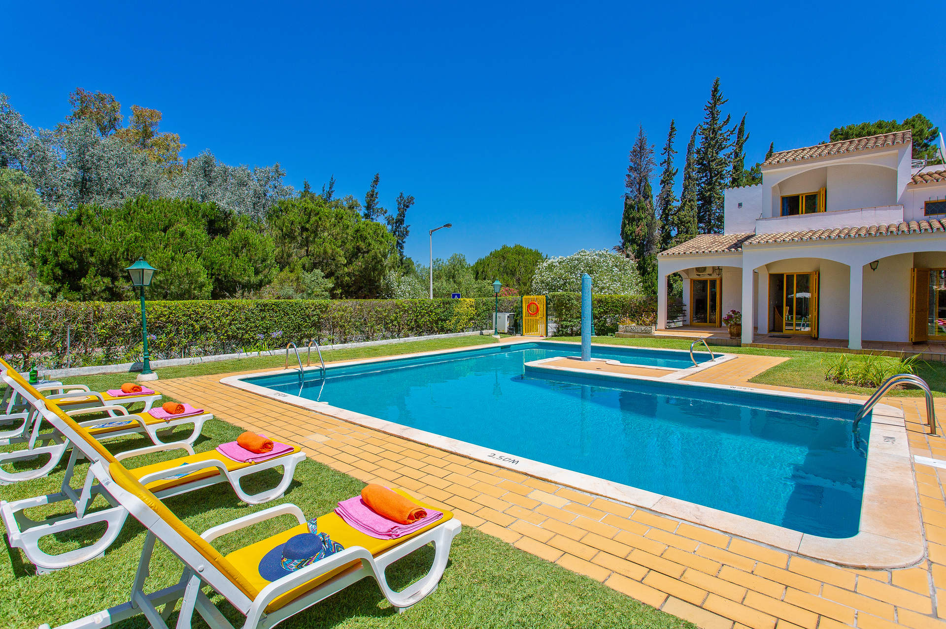 Villa Miralago In Vilamoura, Algarve | Villa Plus