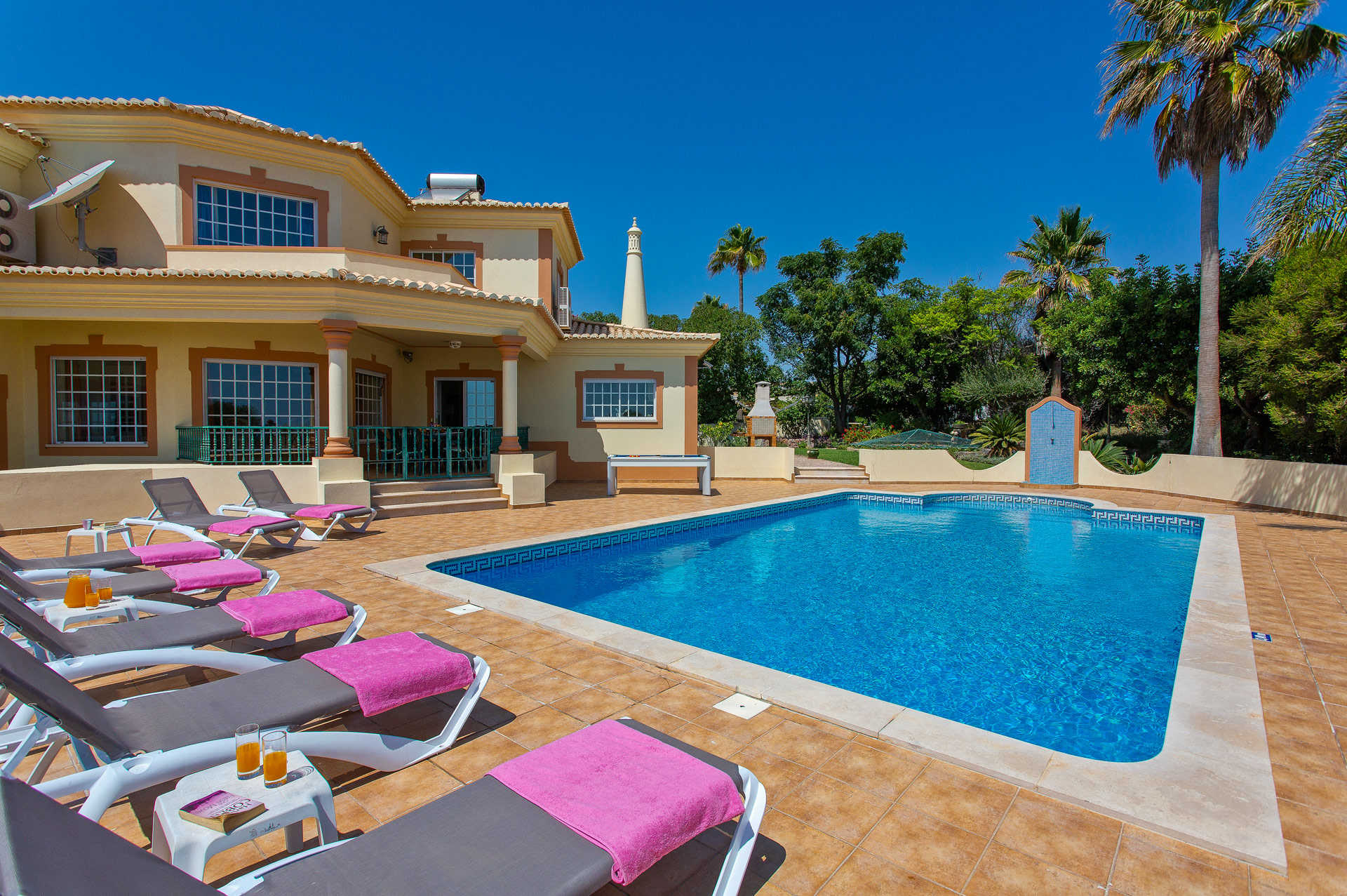 Villa Nenufa, Castelo, Algarve