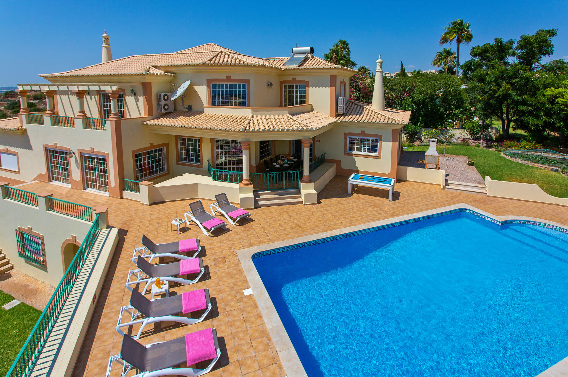 Villa Nenufa, Castelo, Algarve