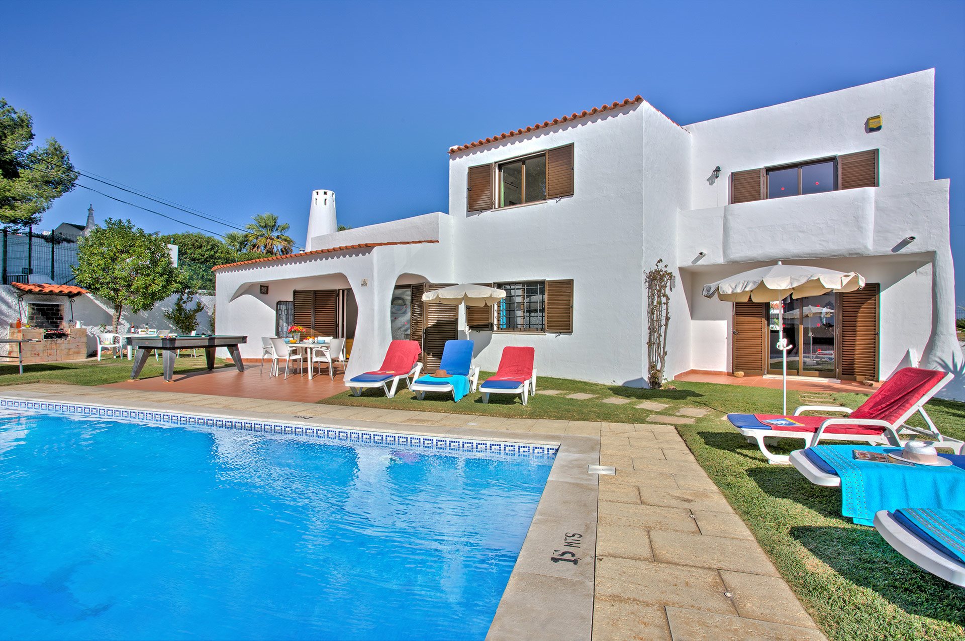 Villa Nicoletta In Praia D’Oura, Algarve | Villa Plus