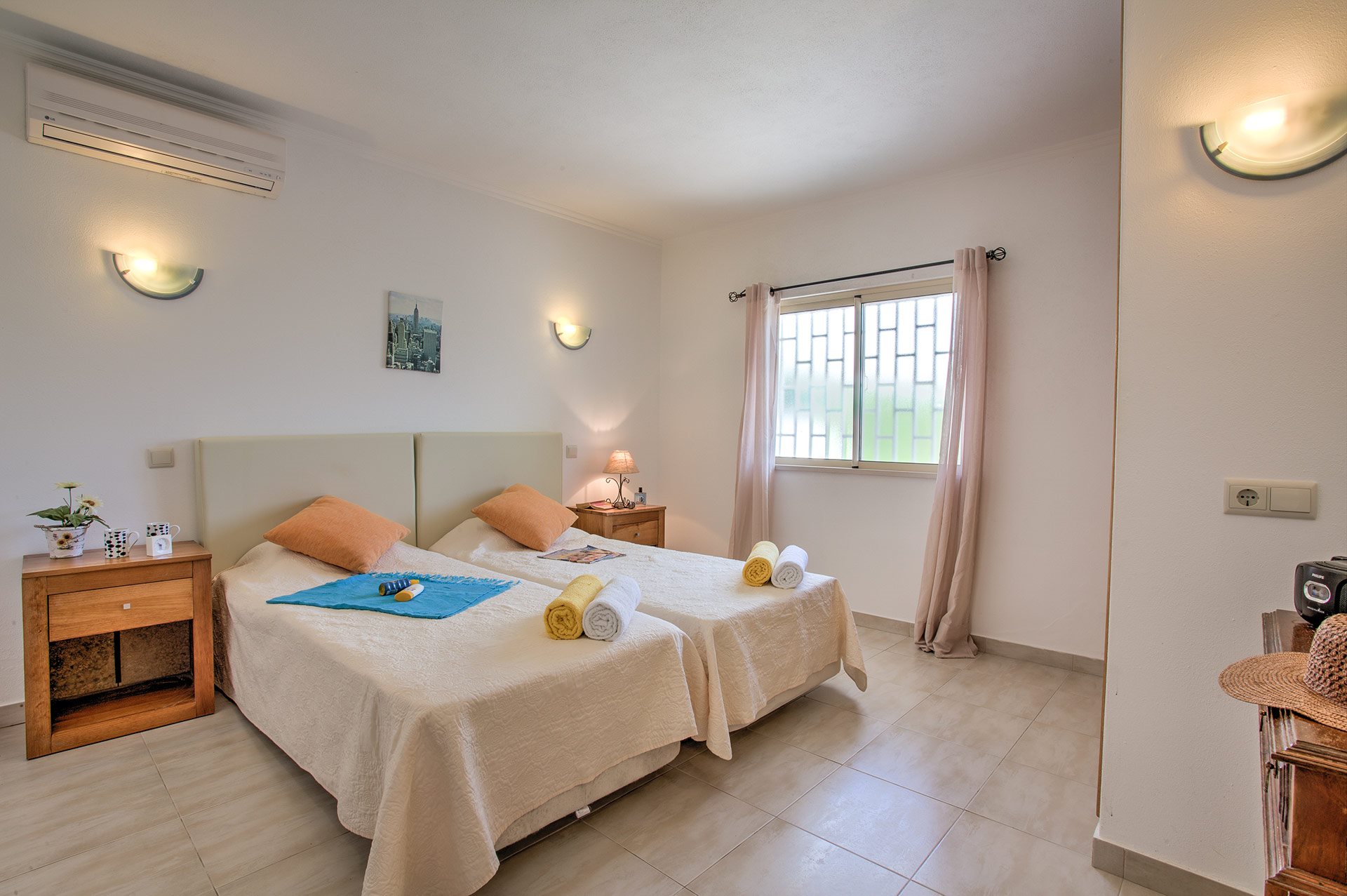 Villa Papi, Praia D&#x27;Oura, Algarve