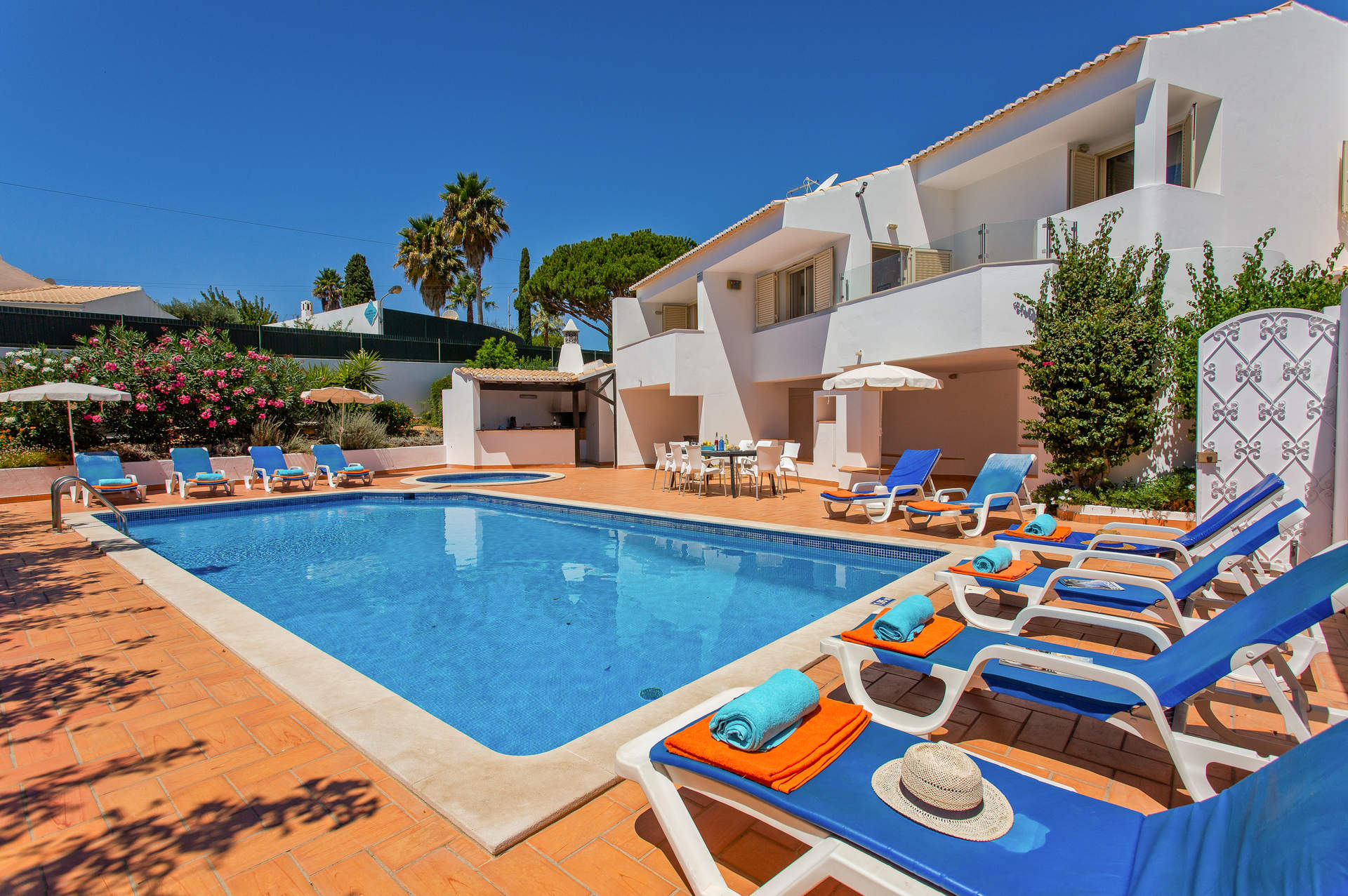 Villa Papi, Praia D&#x27;Oura, Algarve