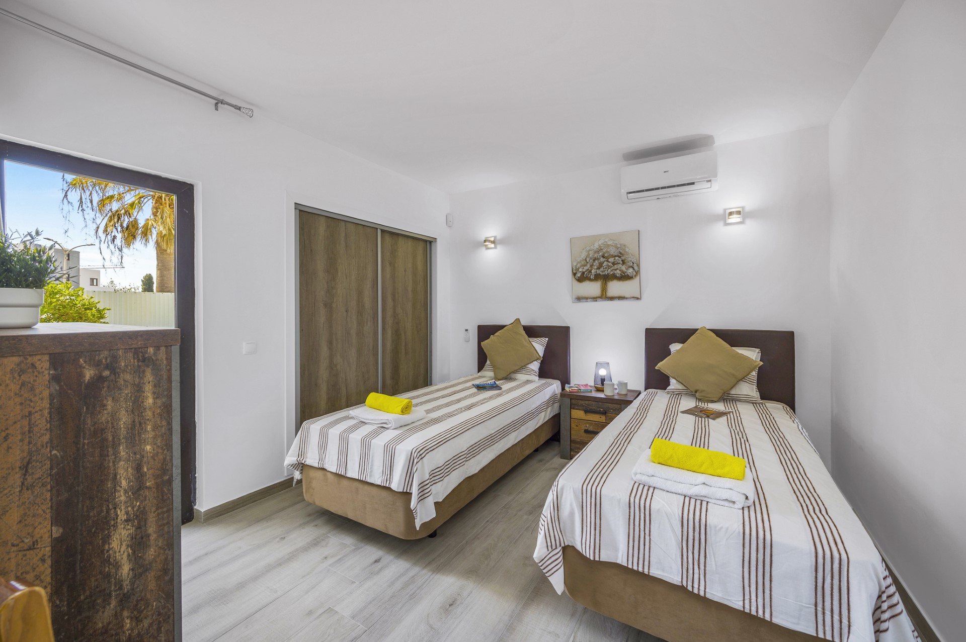 Villa Pina, Praia D&#x27;Oura, Algarve