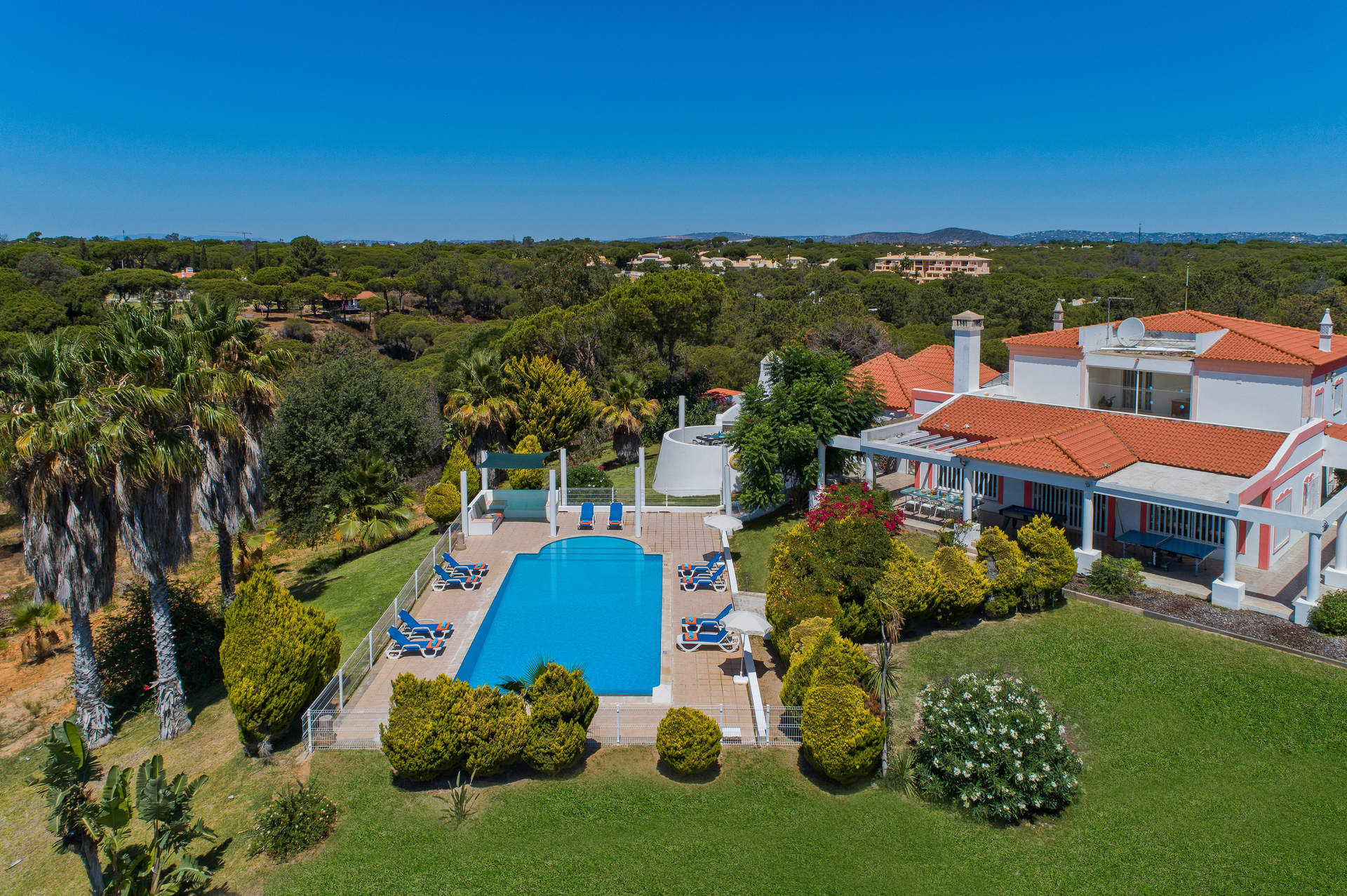 Villa Pinhal Santo In Vale do Lobo, Algarve Villa Plus