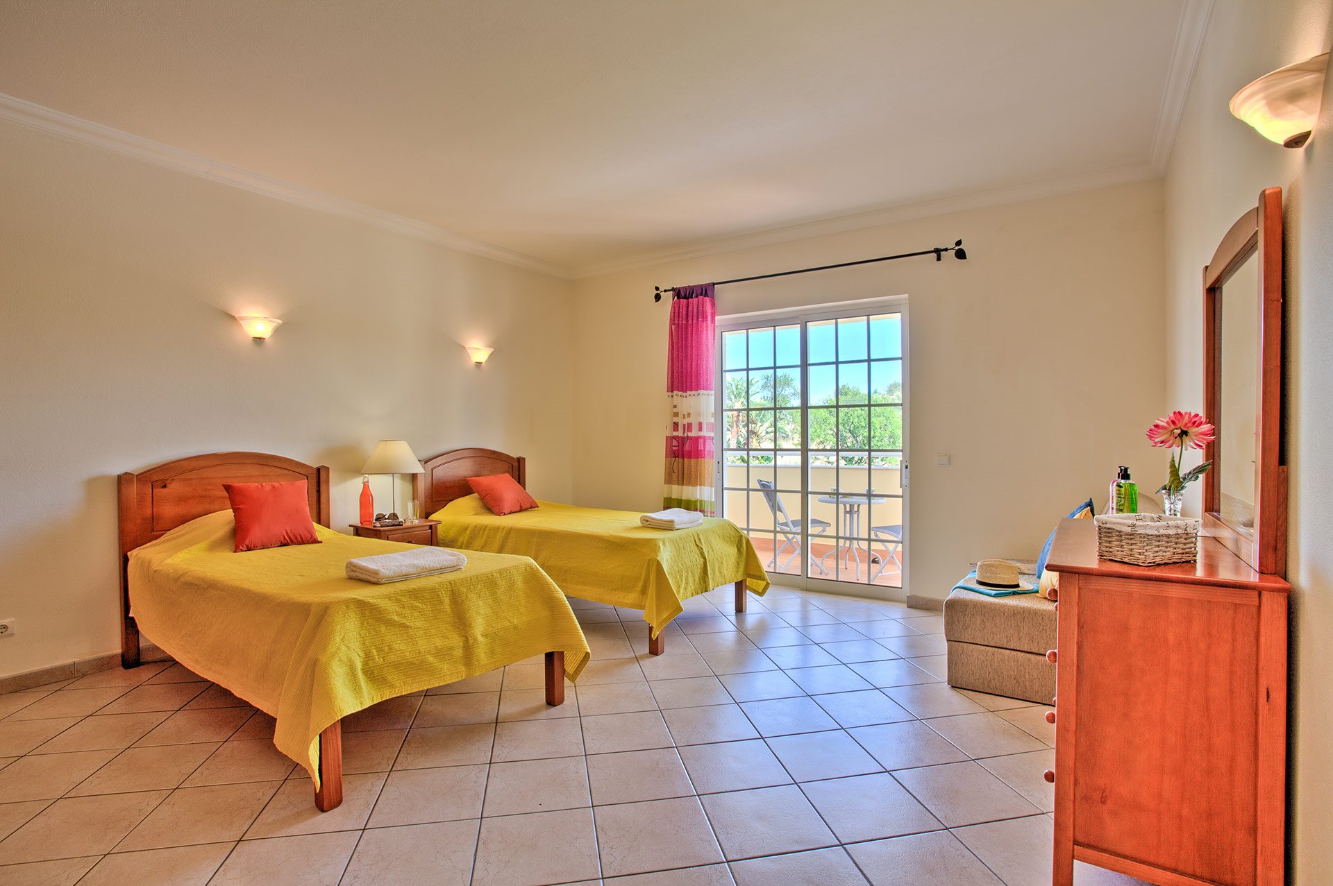 Villa Solange, Praia D&#x27;Oura, Algarve