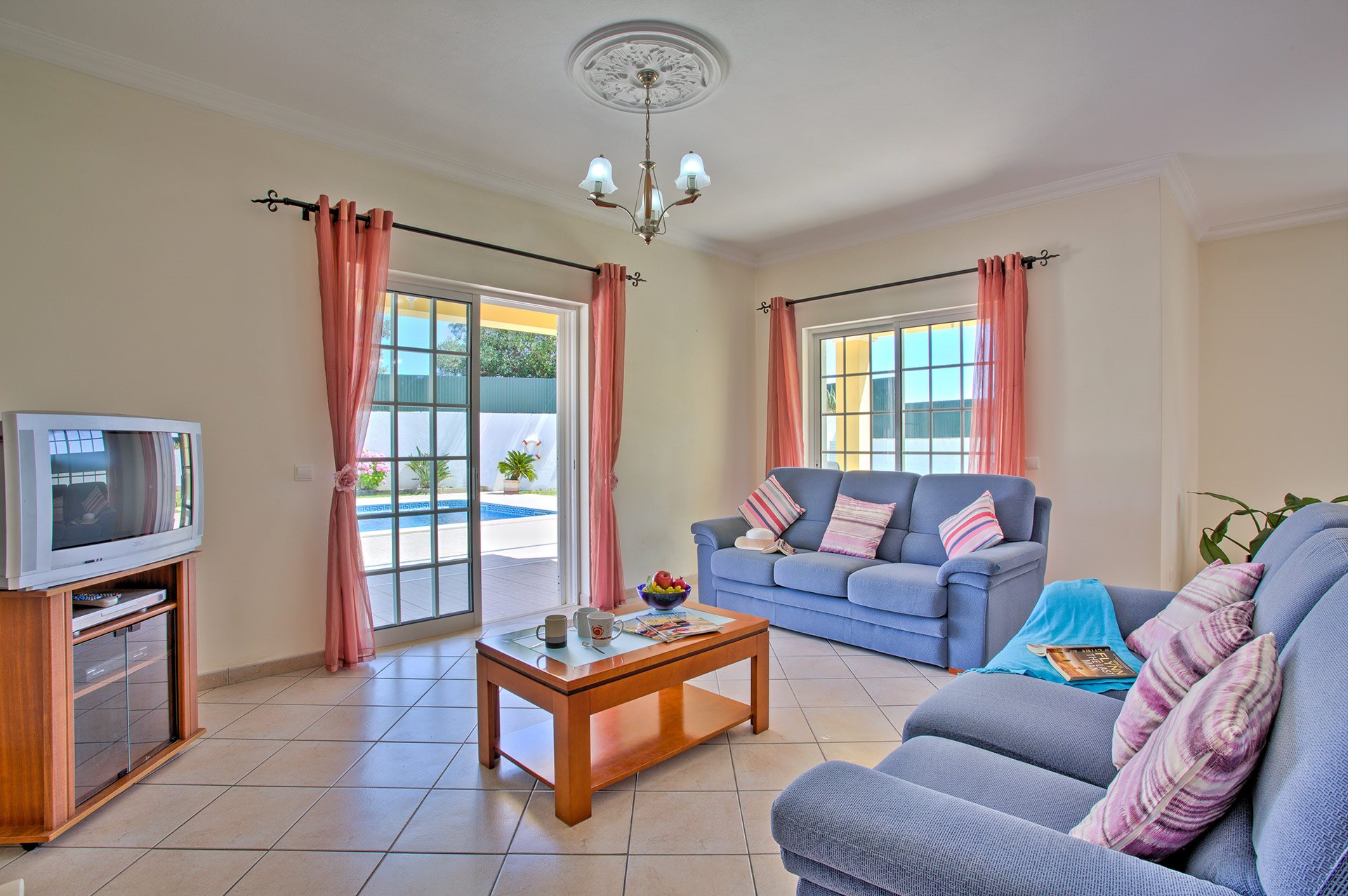 Villa Solange, Praia D&#x27;Oura, Algarve