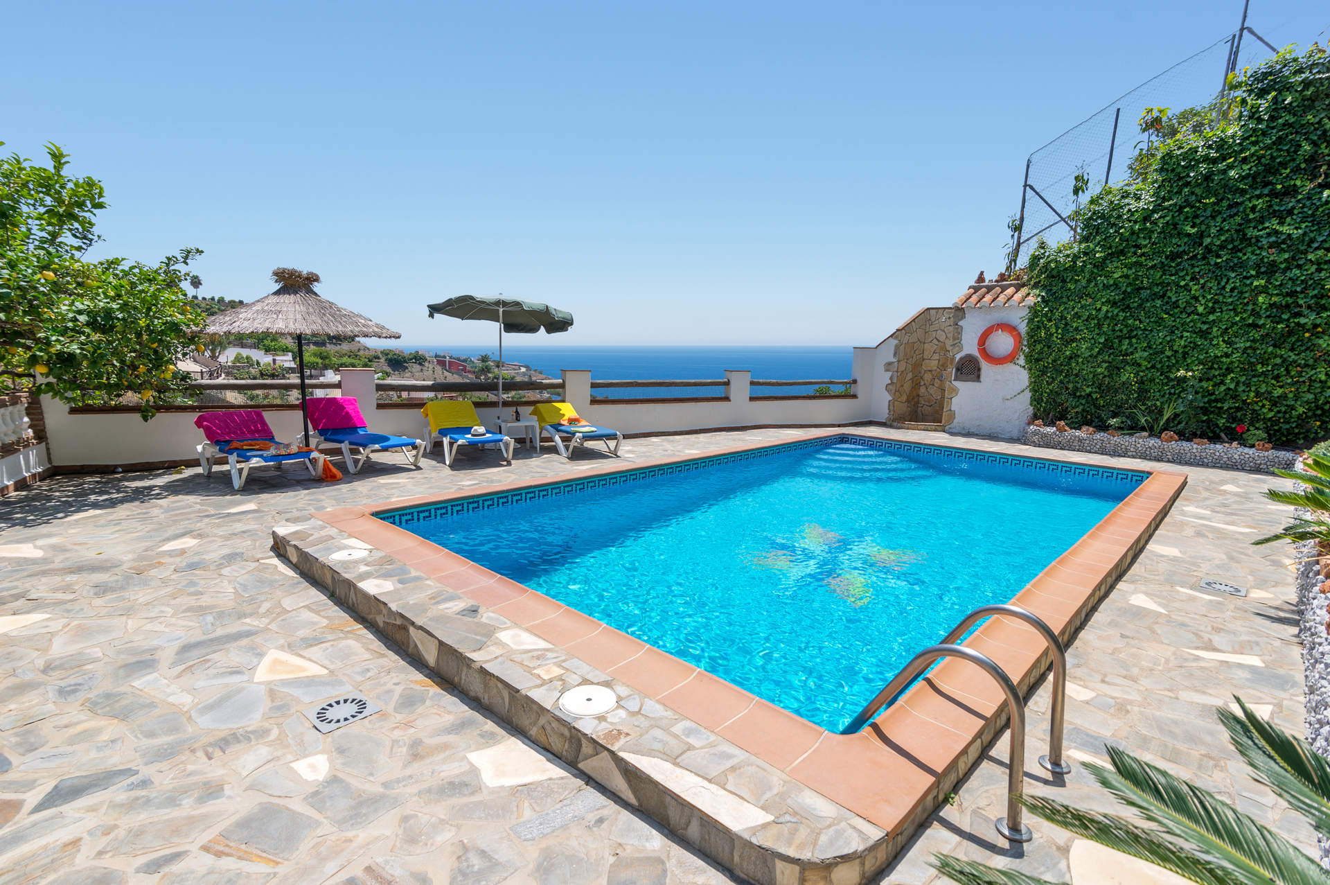 Villa Rodriguez Sol, Nerja, &#x410;&#x43D;&#x434;&#x430;&#x43B;&#x443;&#x441;&#x438;&#x44F;