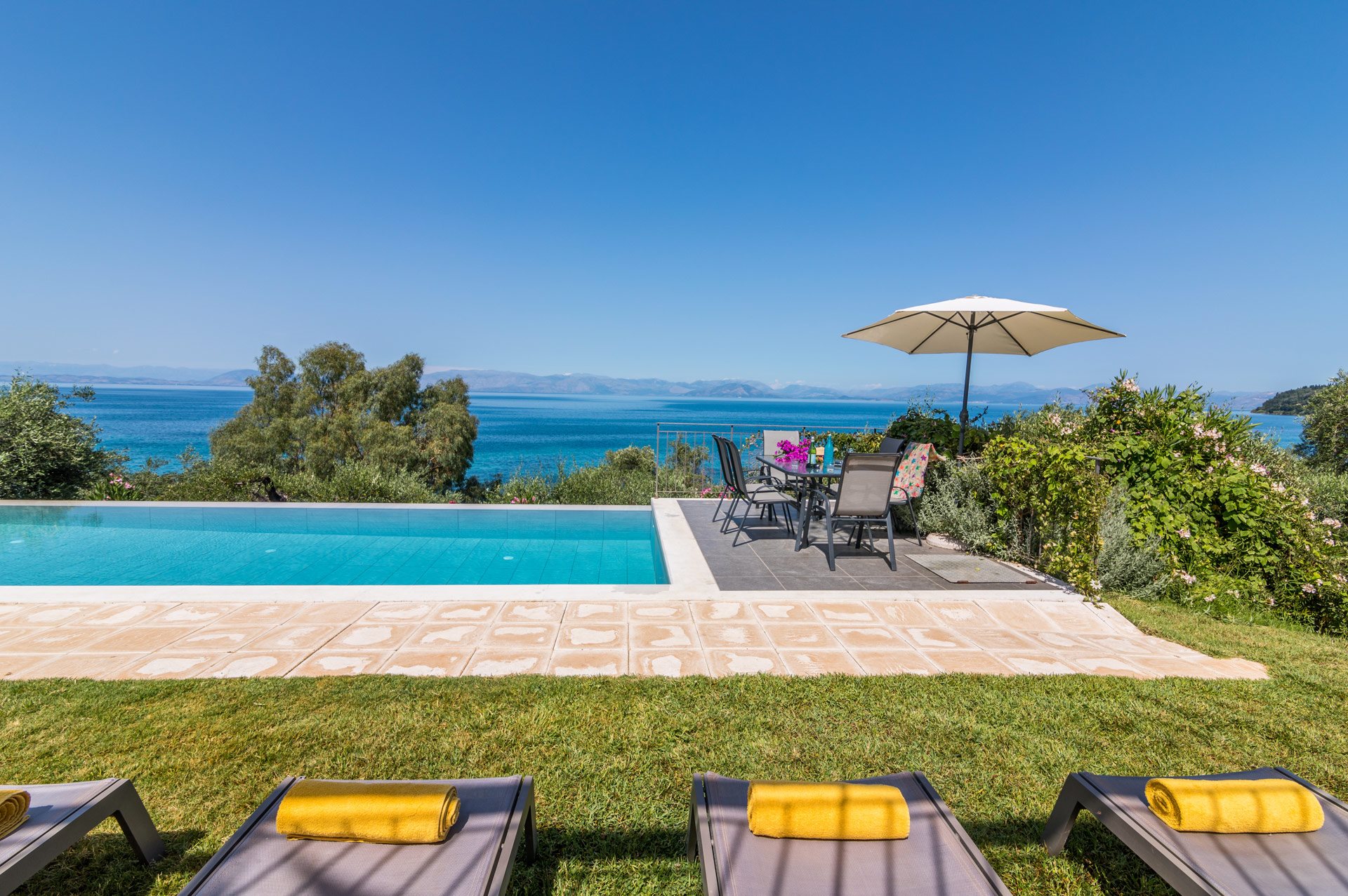 Villa Apanemia Mare In Boukari Corfu Villa Plus