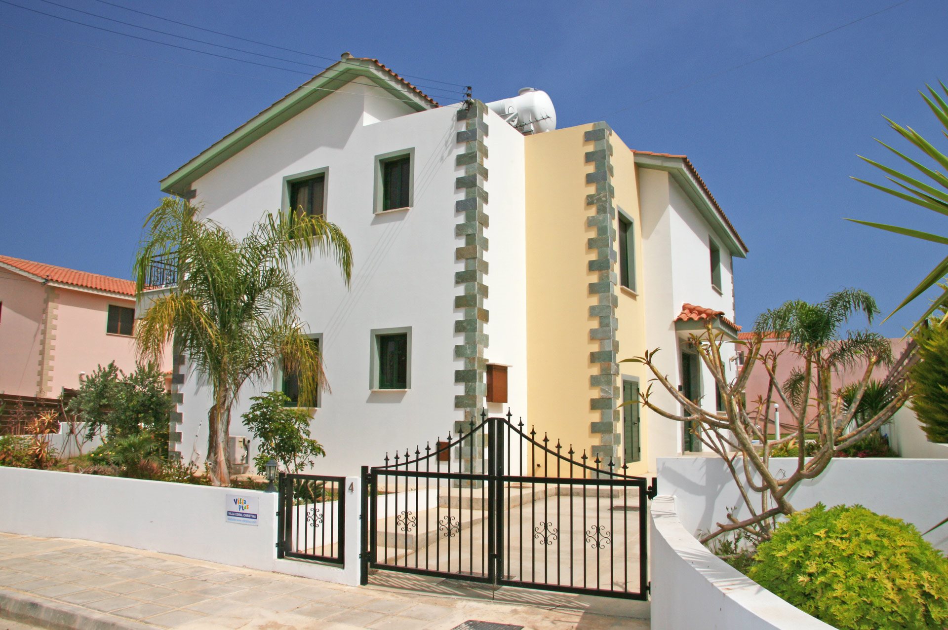 Villa Coral Christina, Coral Bay, Kypros