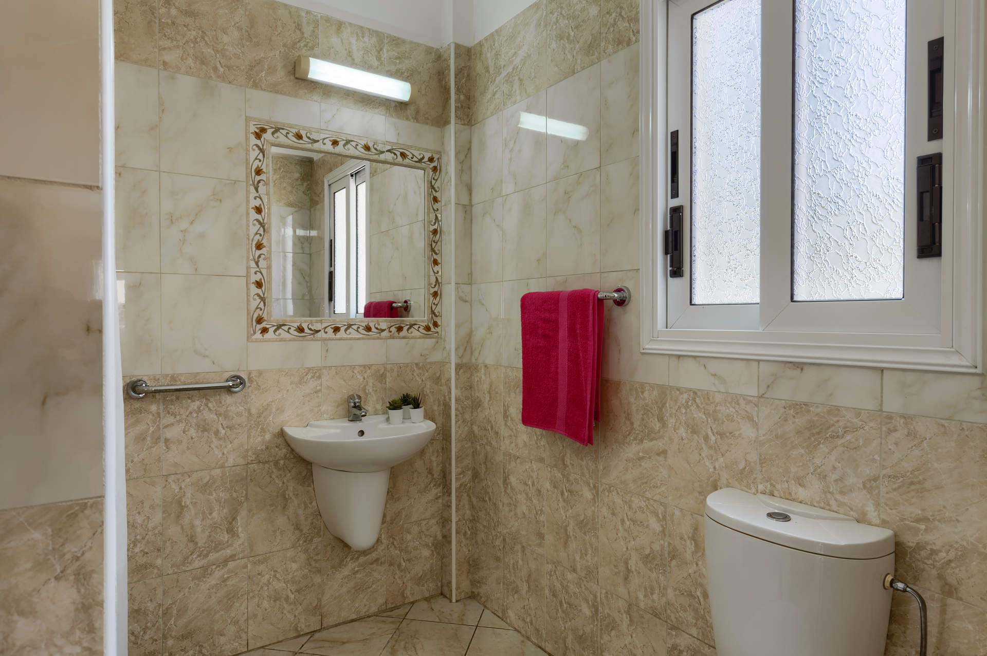 Villa Dione, Coral Bay, Ciper