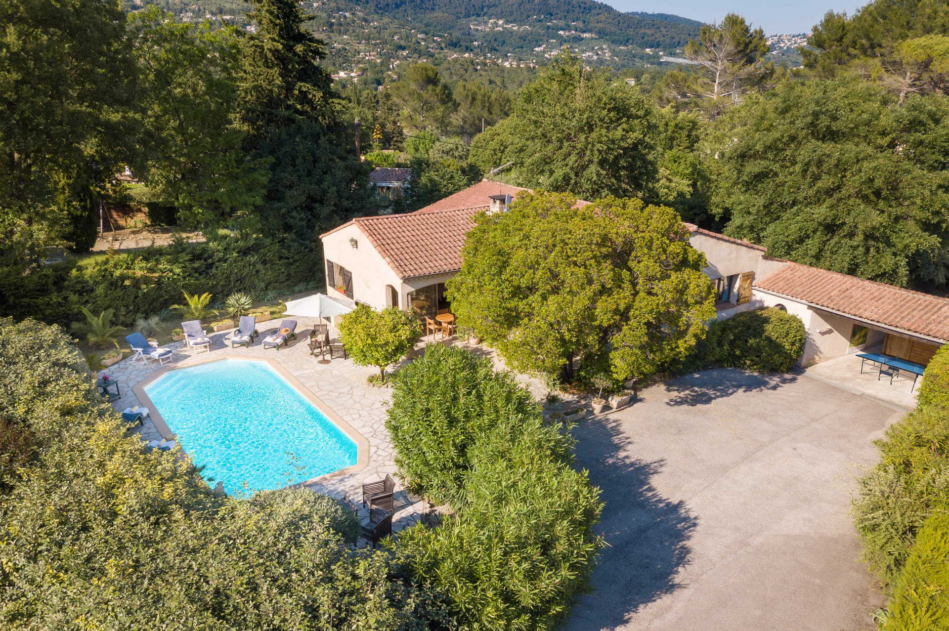 Villa Mas des Fleurs In Peymeinade, French Riviera | Villa Plus