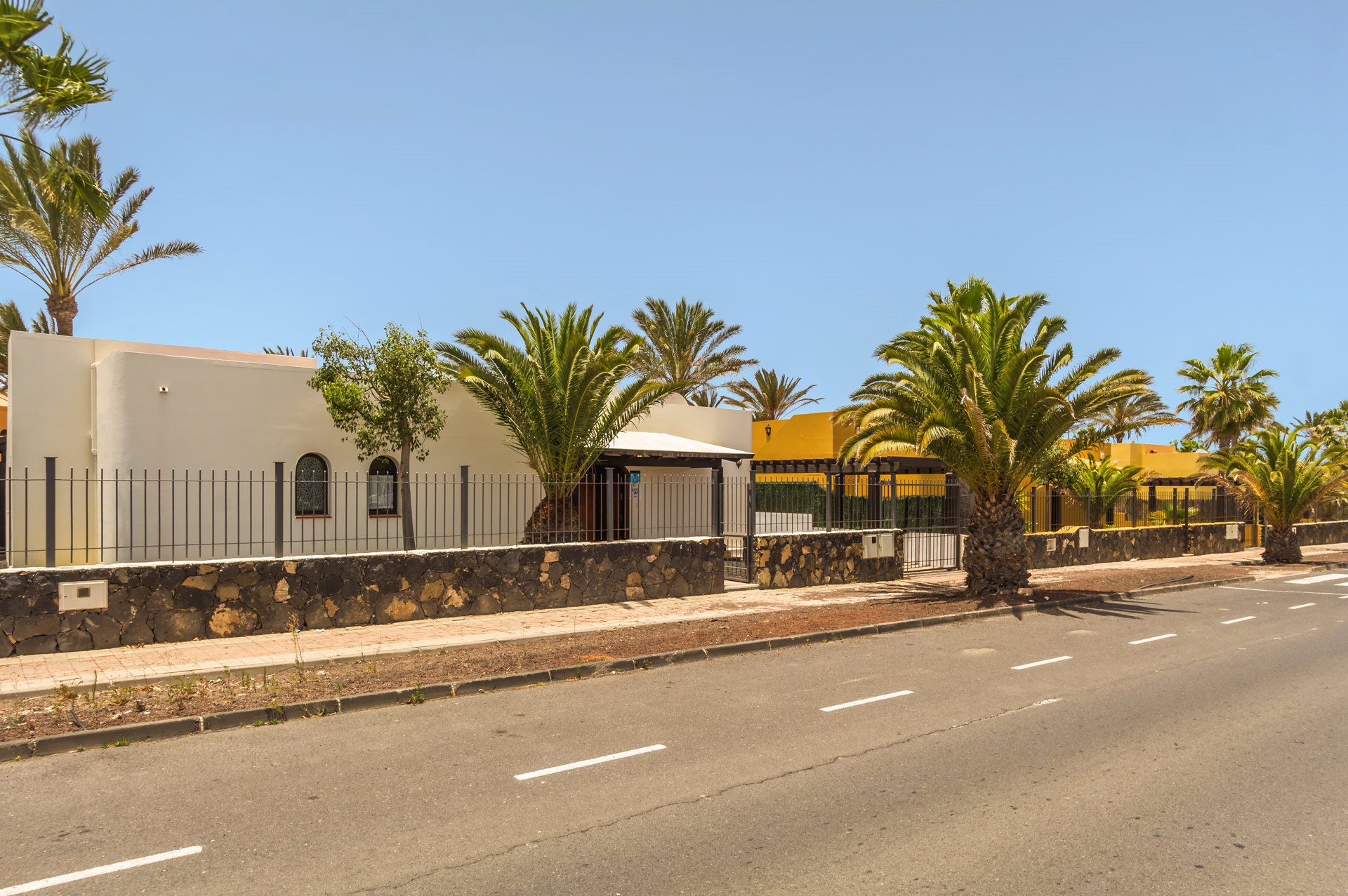 Villa Oasis In Corralejo, Fuerteventura | Villa Plus