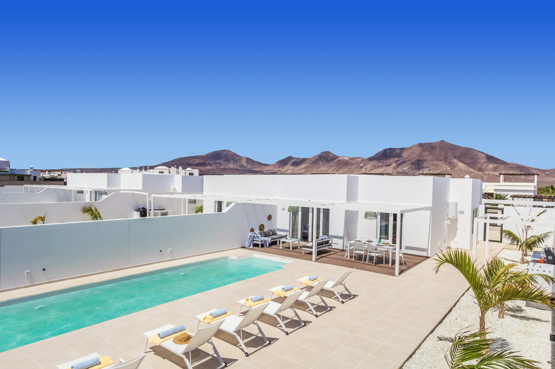 Villa Cala In Playa Blanca, Lanzarote | Villa Plus