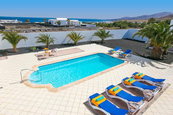 Villa Doramas In Puerto Calero Lanzarote Villa Plus