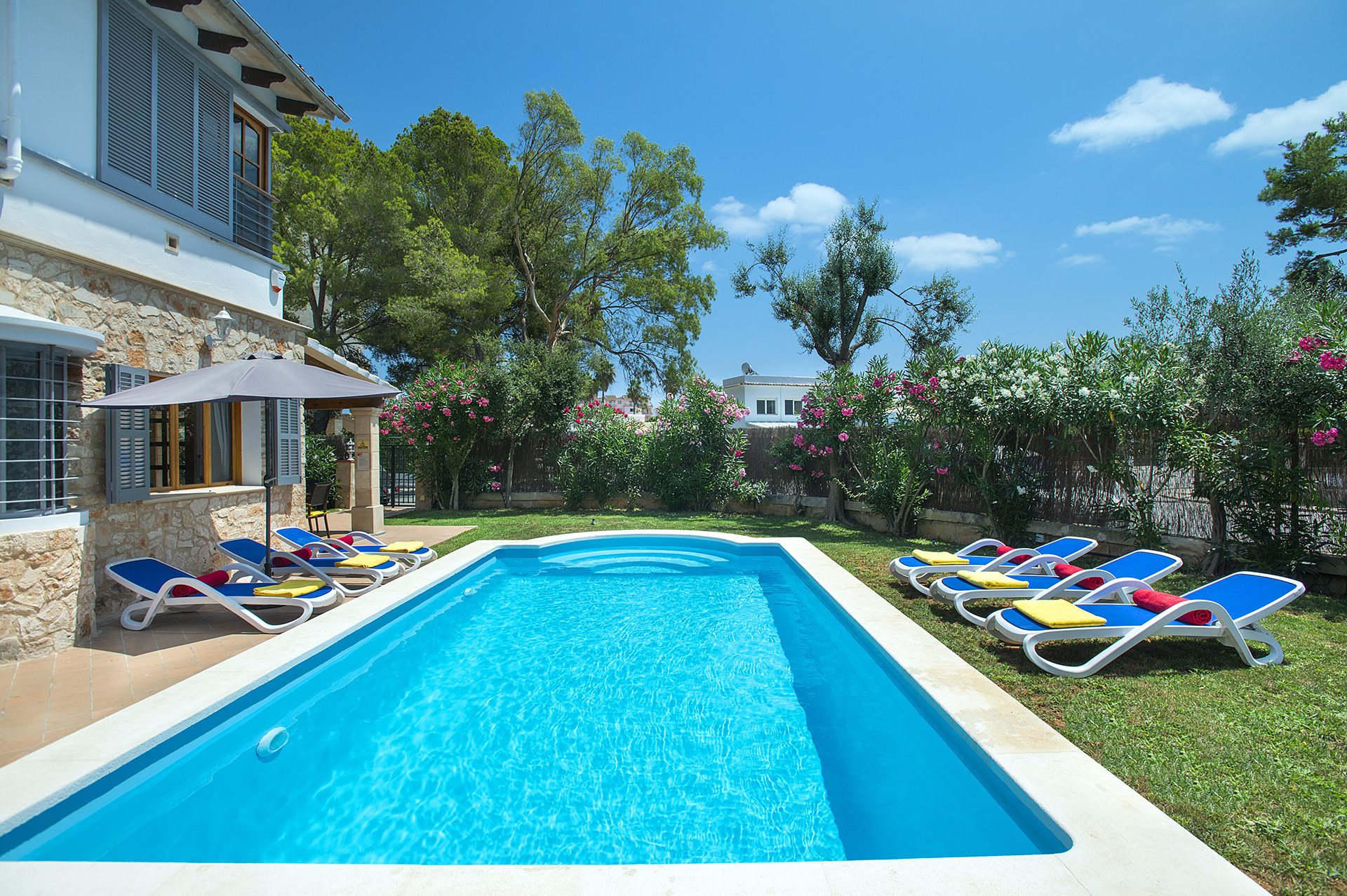 Villa Sofia Lago In Alcudia, Majorca Villa Plus