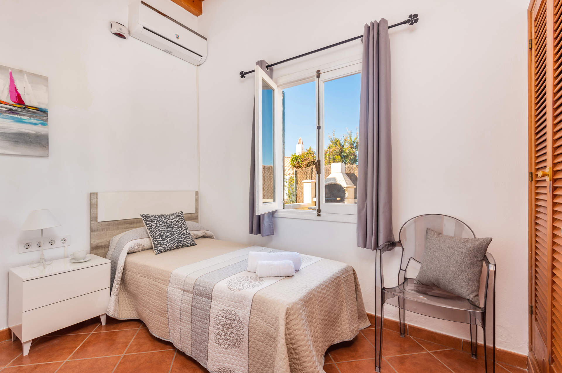 Villa De La Luz, Punta Prima, Menorca