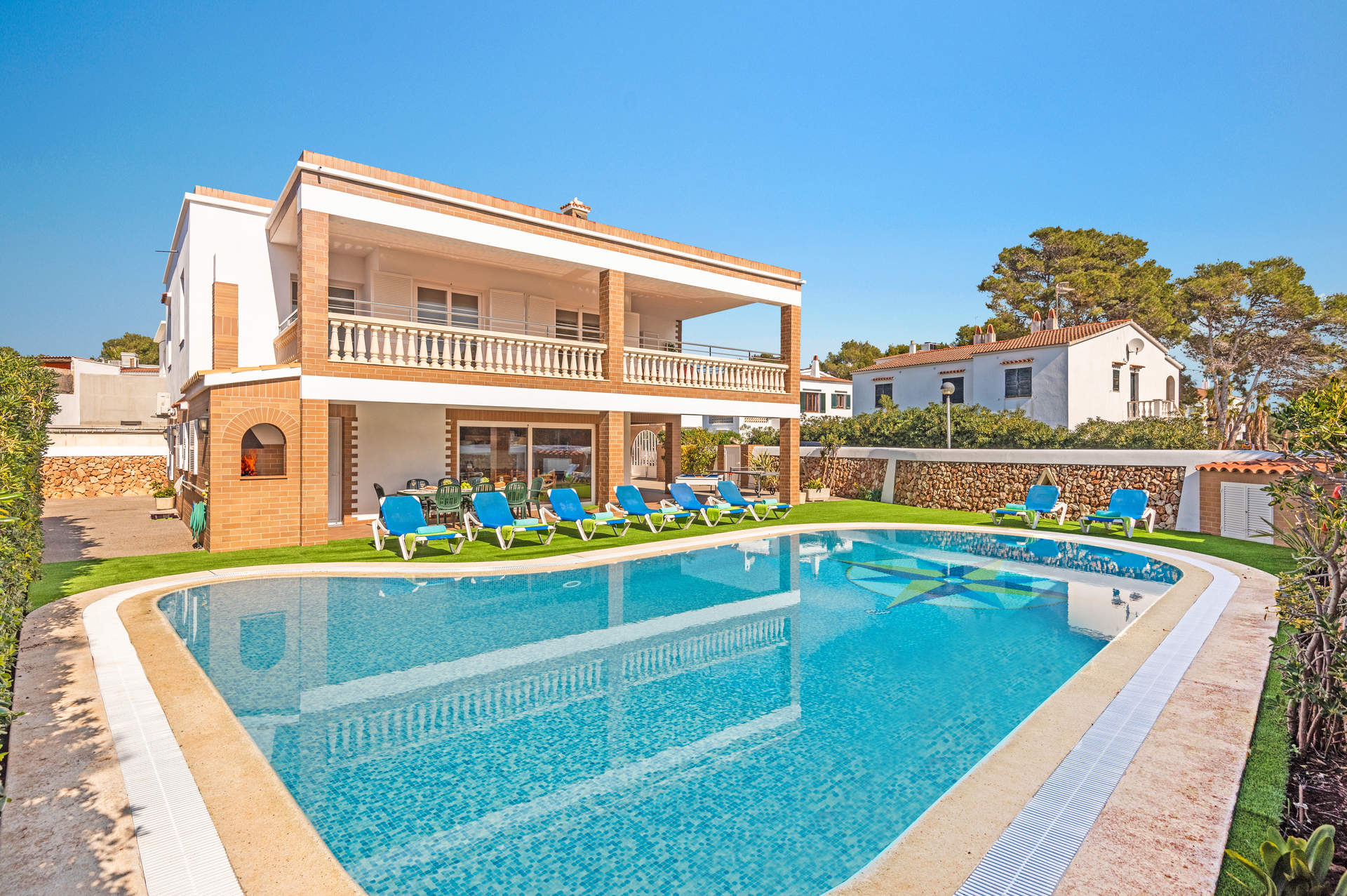 Villa Maria Isabel, Cala Blanca, Menorca