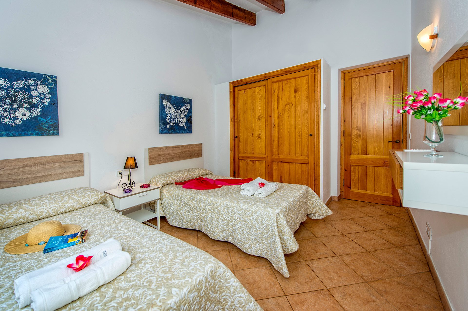 Villa Rosa Tomas In Santo Tomas, Menorca Villa Plus