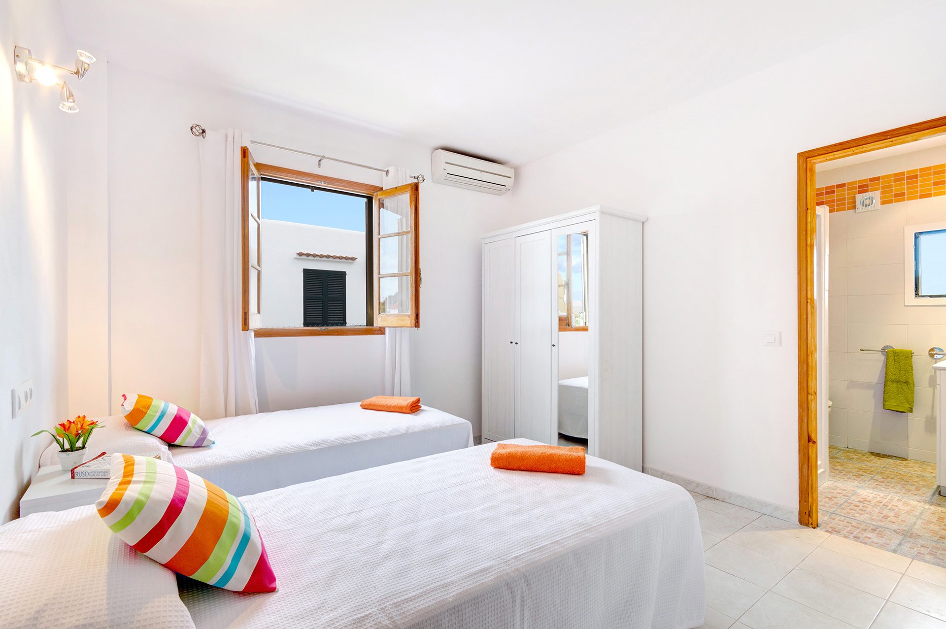 Villa Solana, Calan Blanes, Menorka