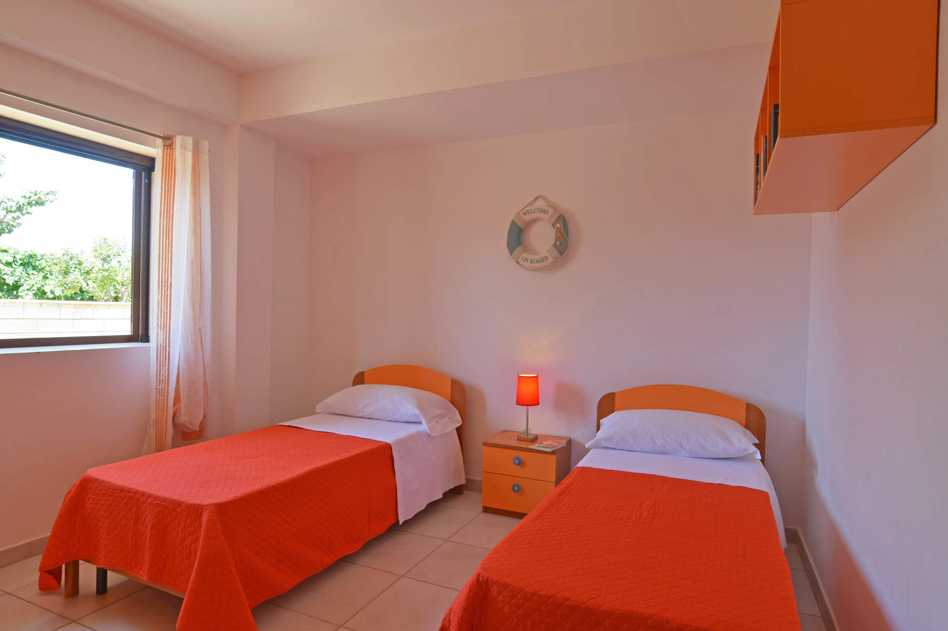 Villa Garofani, Punta Secca, &#x3A3;&#x3B9;&#x3BA;&#x3B5;&#x3BB;&#x3AF;&#x3B1;