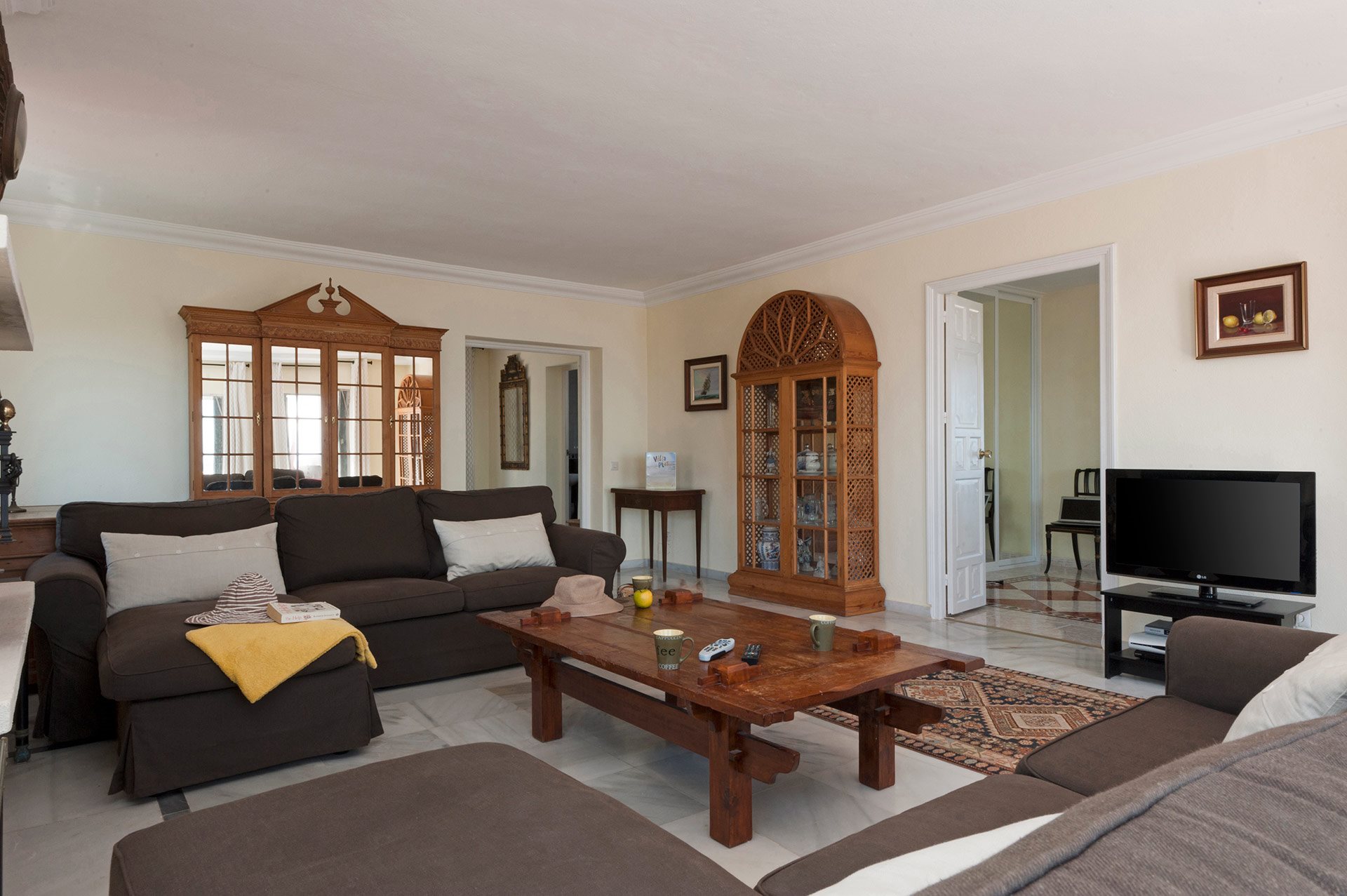 Villa Pedrosol, Marbella, &#x41A;&#x43E;&#x441;&#x442;&#x430; &#x434;&#x435;&#x43B; &#x421;&#x43E;&#x43B;