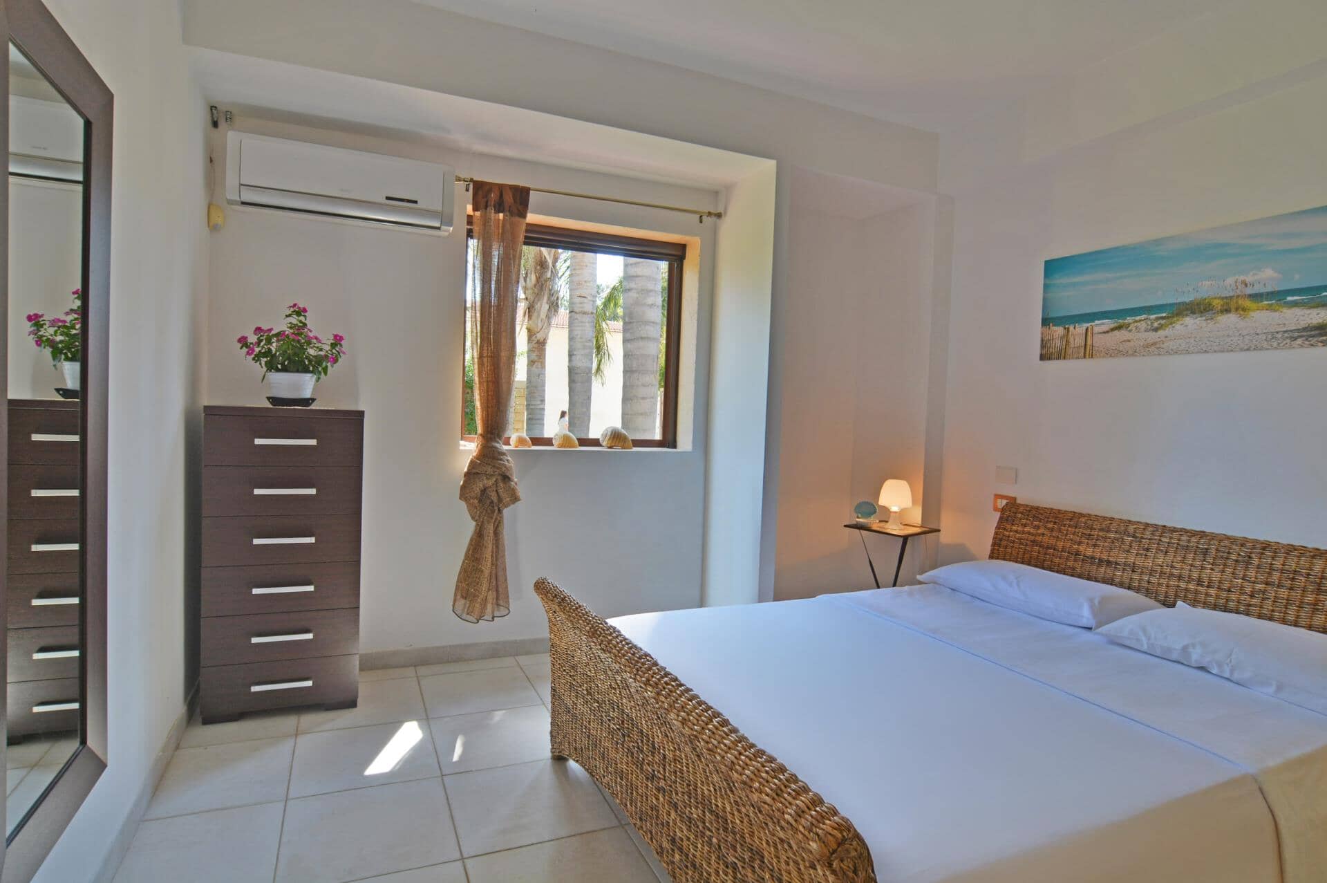 Villa Garofani, Punta Secca, &#x3A3;&#x3B9;&#x3BA;&#x3B5;&#x3BB;&#x3AF;&#x3B1;