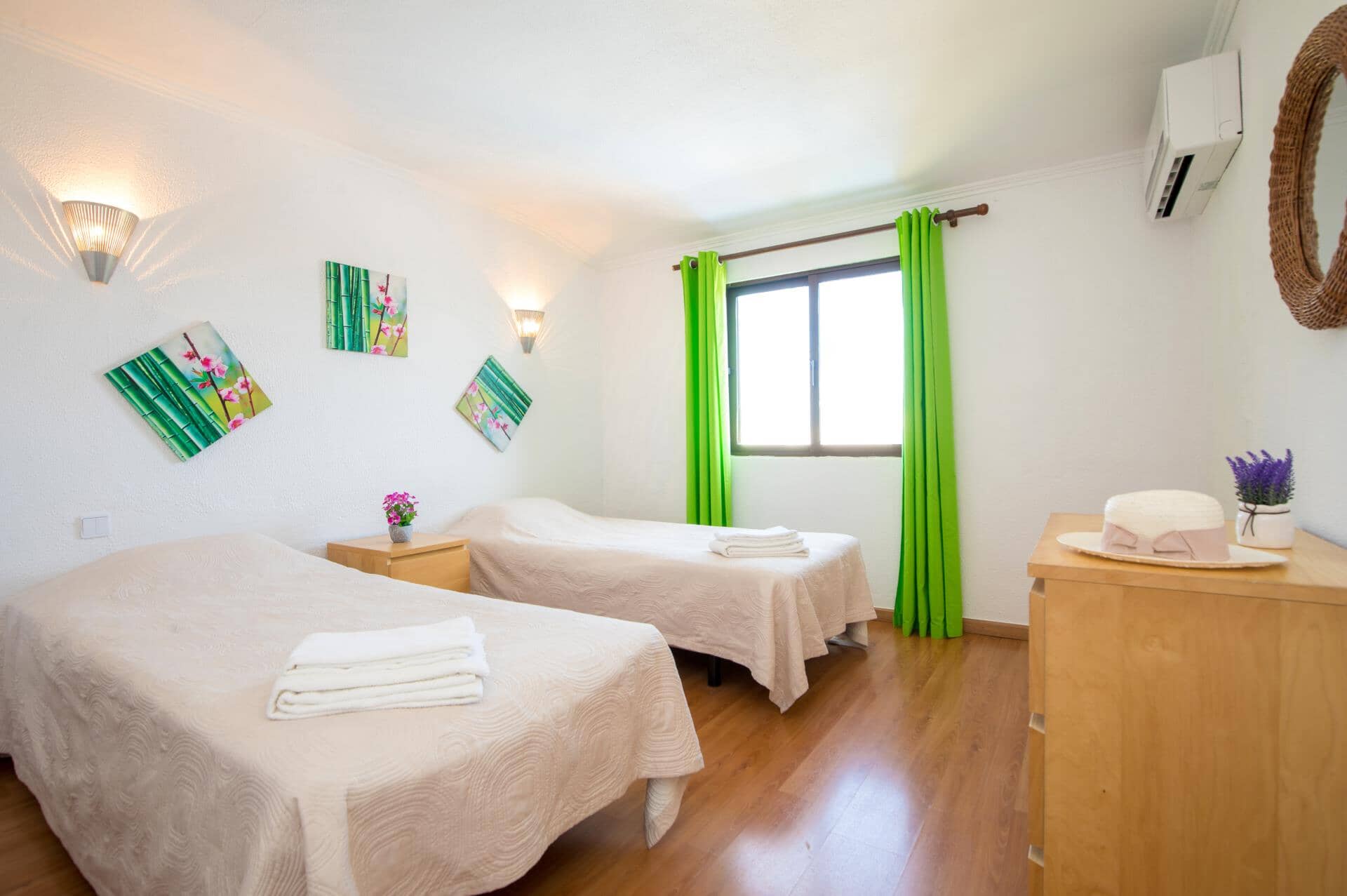 Villa Altis, Praia D&#x27;Oura, Algarve
