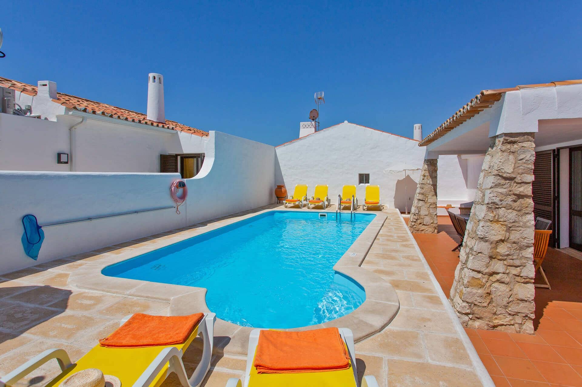 Villa Aveiros, Praia D&#x27;Oura, Algarve