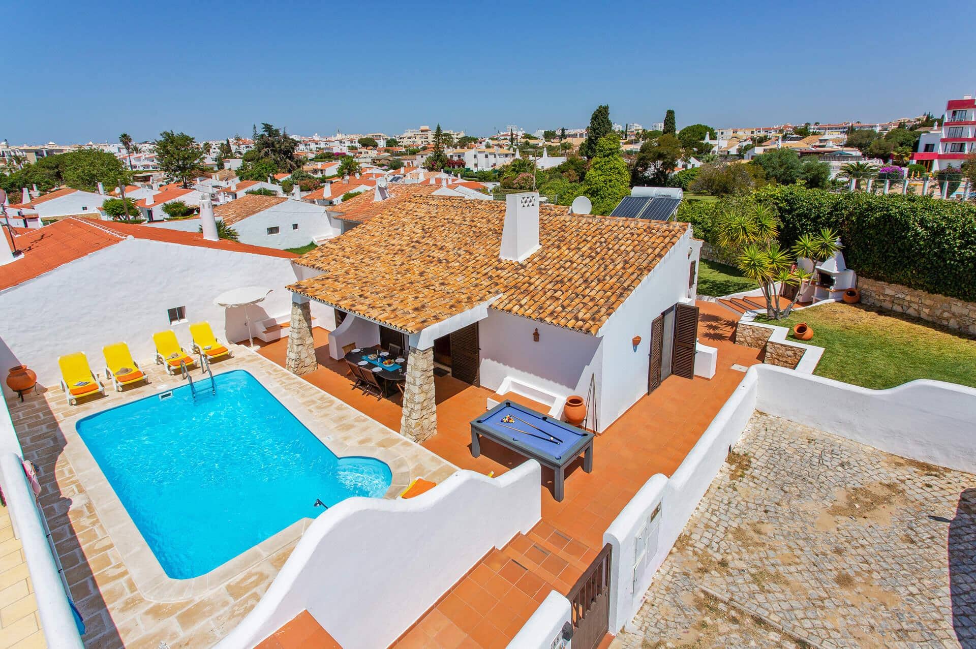 Villa Aveiros, Praia D&#x27;Oura, Algarve