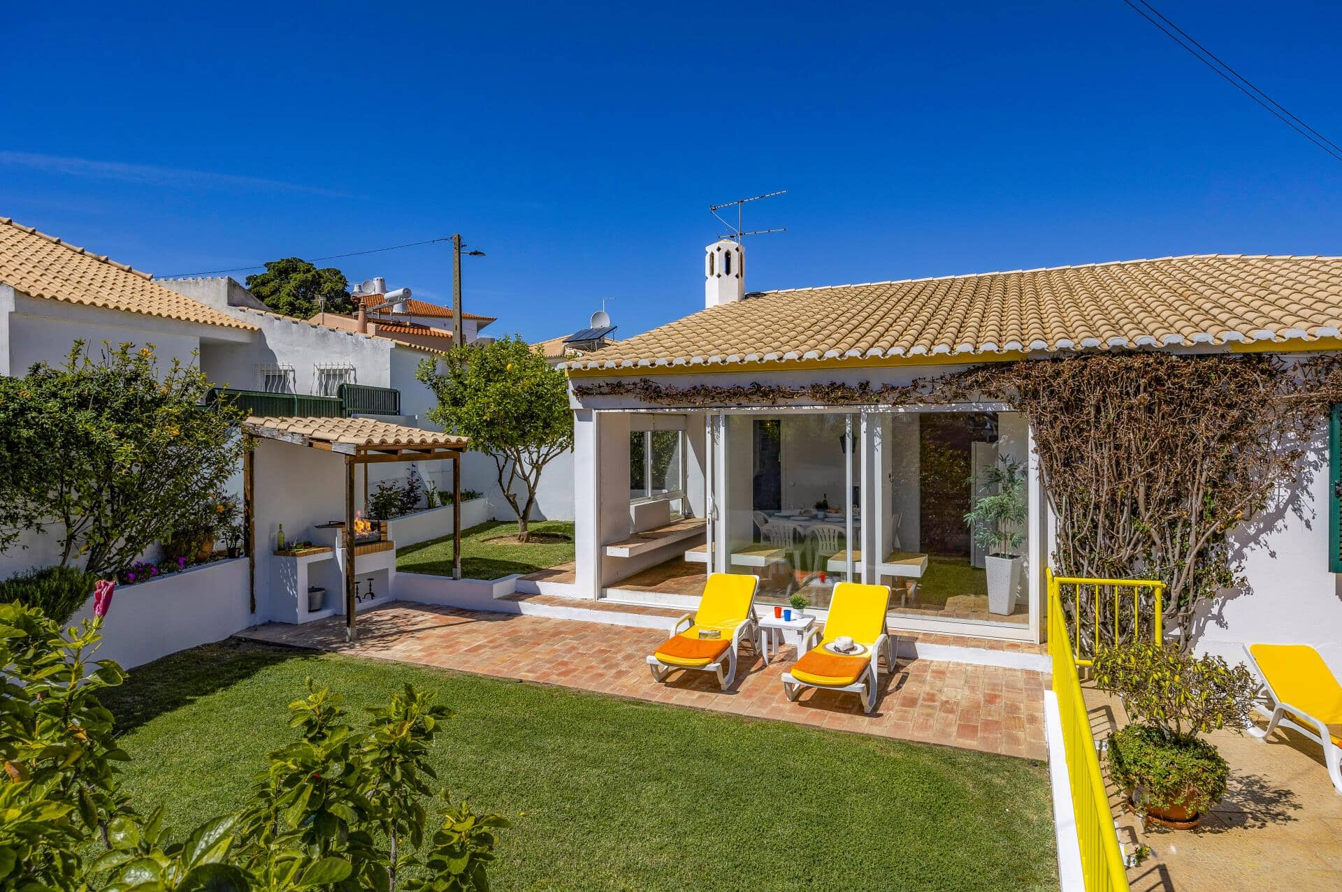 Villa Pinheiro Oura, Praia D&#x27;Oura, Algarve