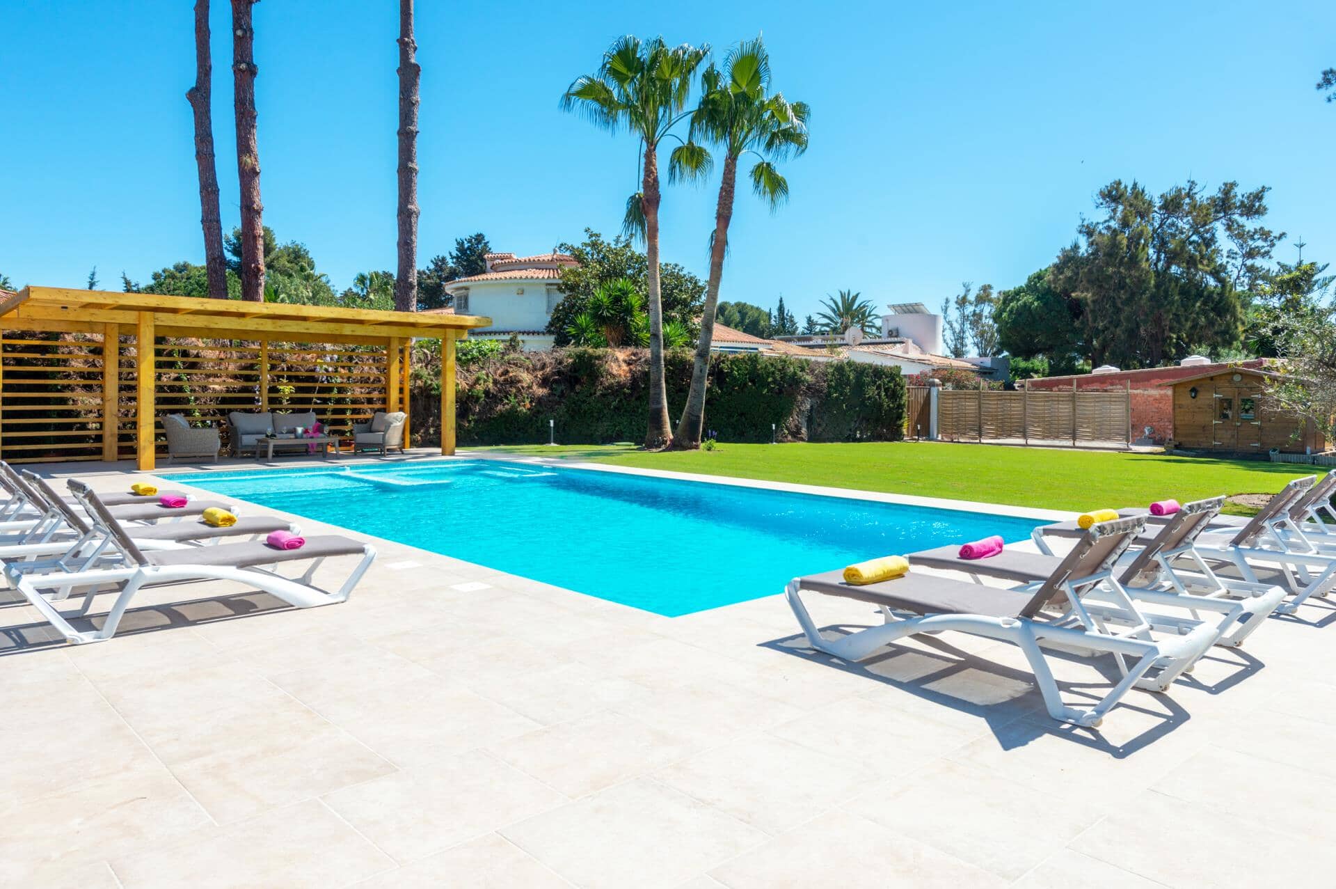 Villa Ramos, San Pedro De Alcantara, &#x41A;&#x43E;&#x441;&#x442;&#x430; &#x434;&#x435;&#x43B; &#x421;&#x43E;&#x43B;