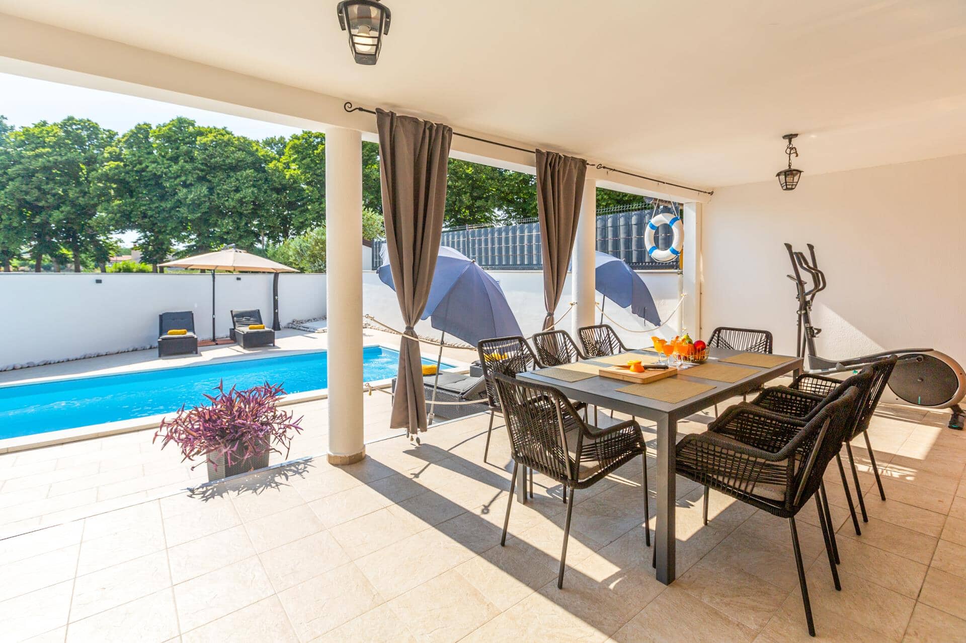 Villa Melani Vita, Pula, &#x39A;&#x3C1;&#x3BF;&#x3B1;&#x3C4;&#x3AF;&#x3B1;