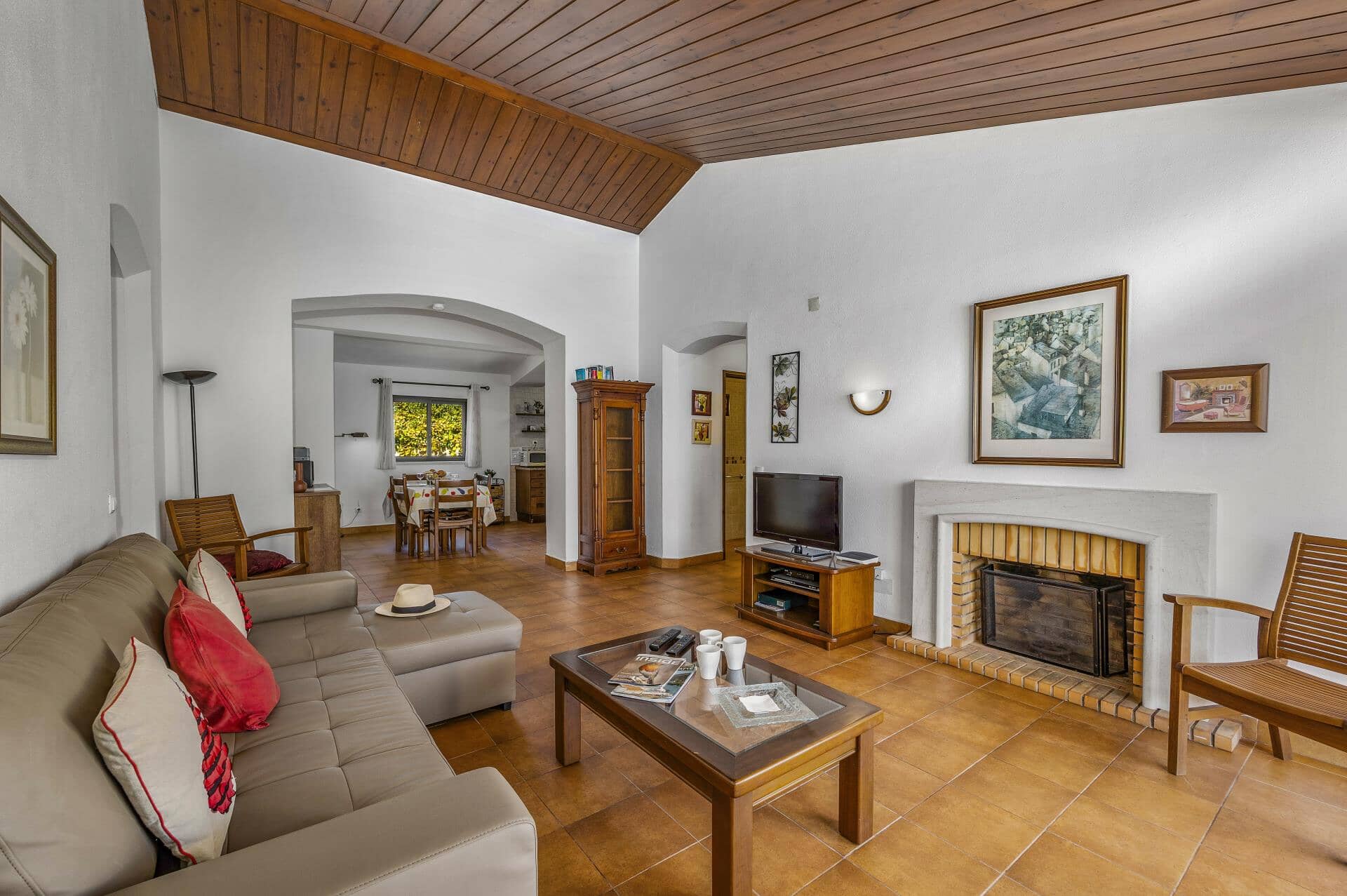 Villa Aveiros, Praia D&#x27;Oura, Algarve
