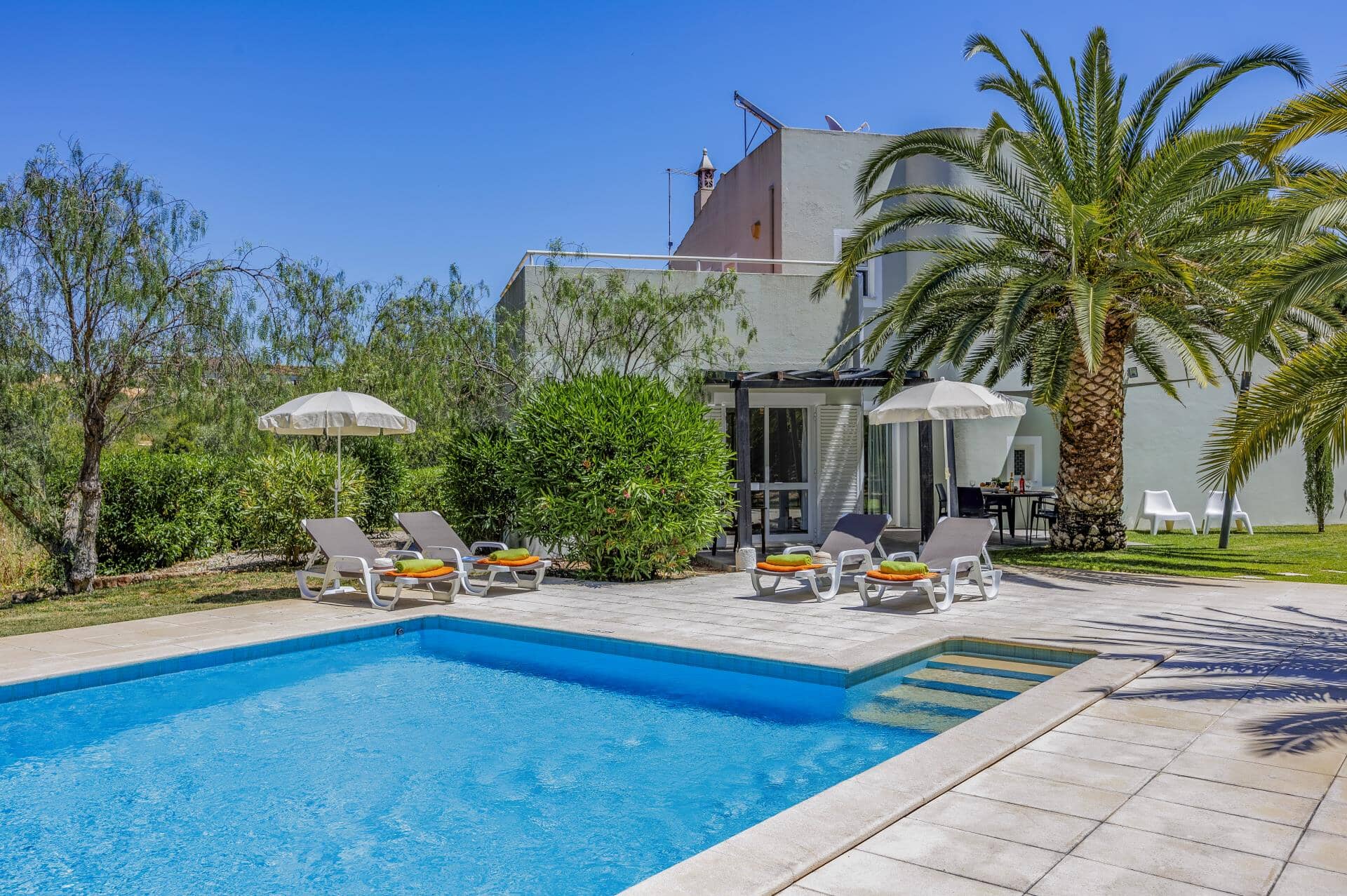 Villa Eucalipto, Carvoeiro, Algarve