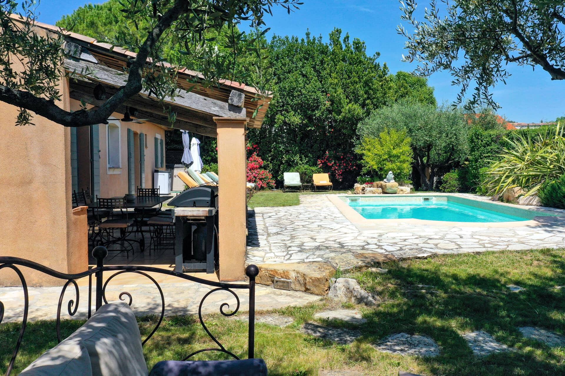 Villa Jas Fontaine, Lorgues, Francoska riviera