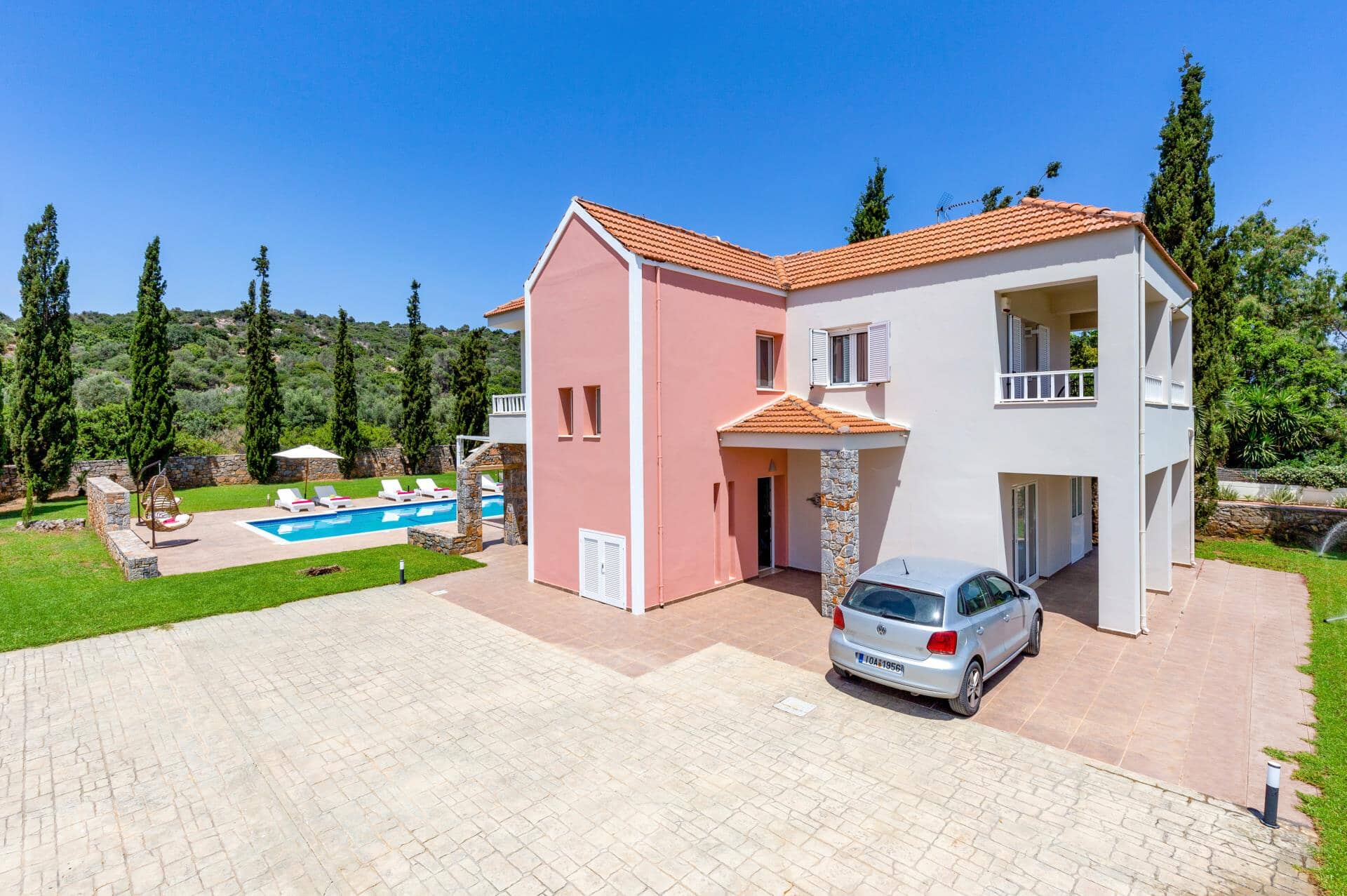 Villa Argi, Sisi, Kr&#x113;ta