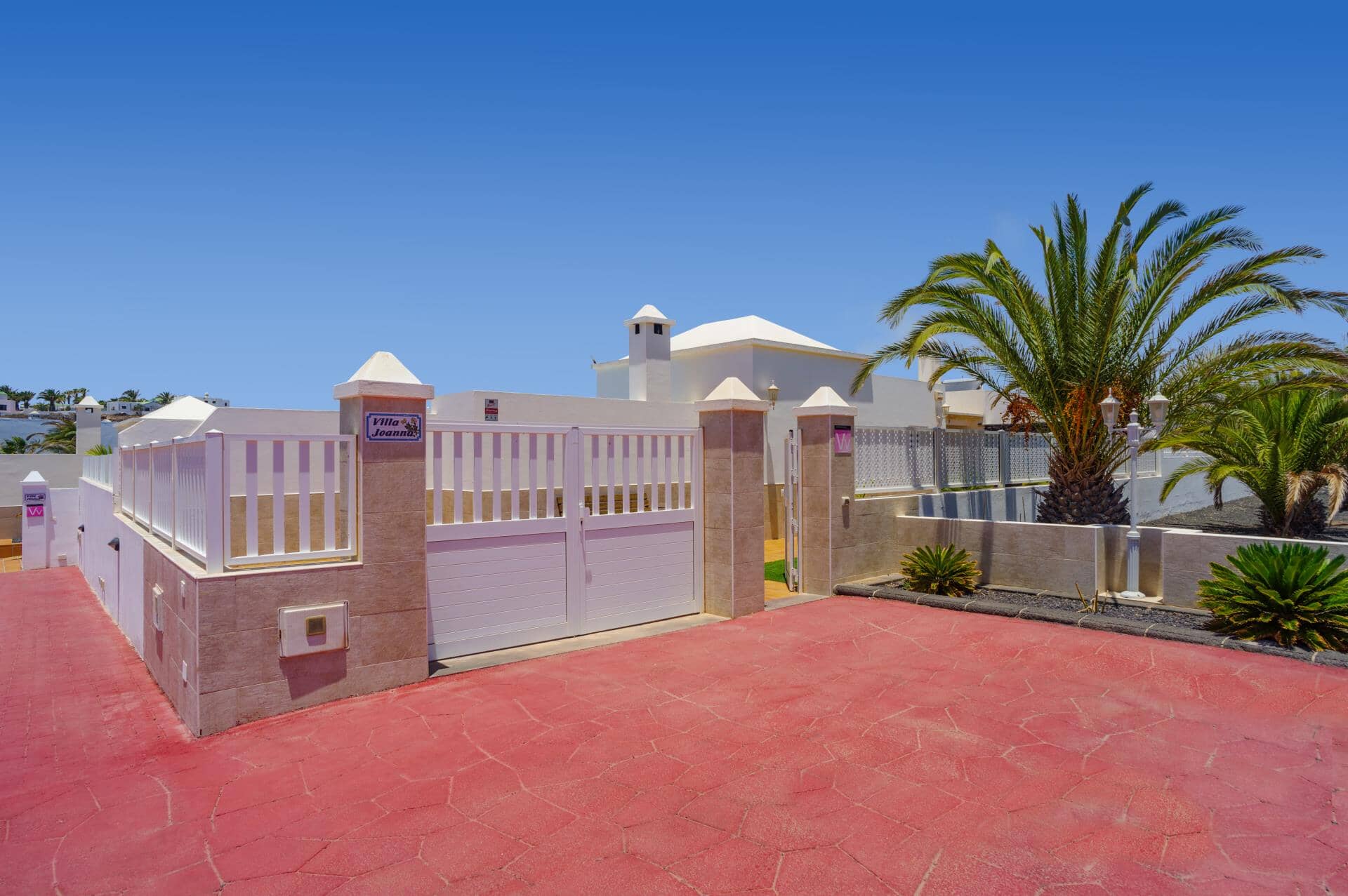 Villa Joanna Sol In Matagorda, Lanzarote | Villa Plus