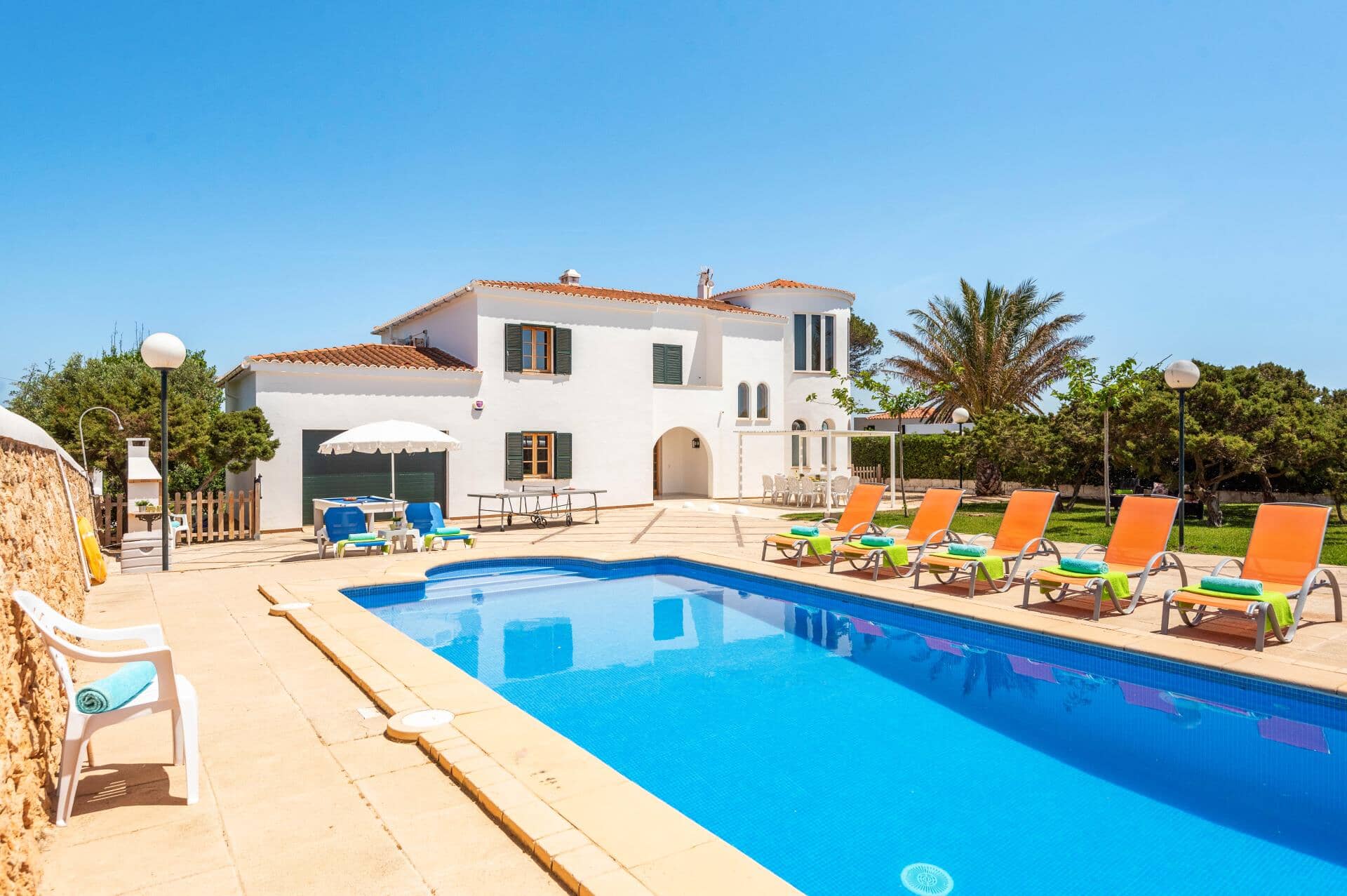 Villa Xabec, Calan Forcat, &#x39C;&#x3B9;&#x3BD;&#x3CC;&#x3C1;&#x3BA;&#x3B1;