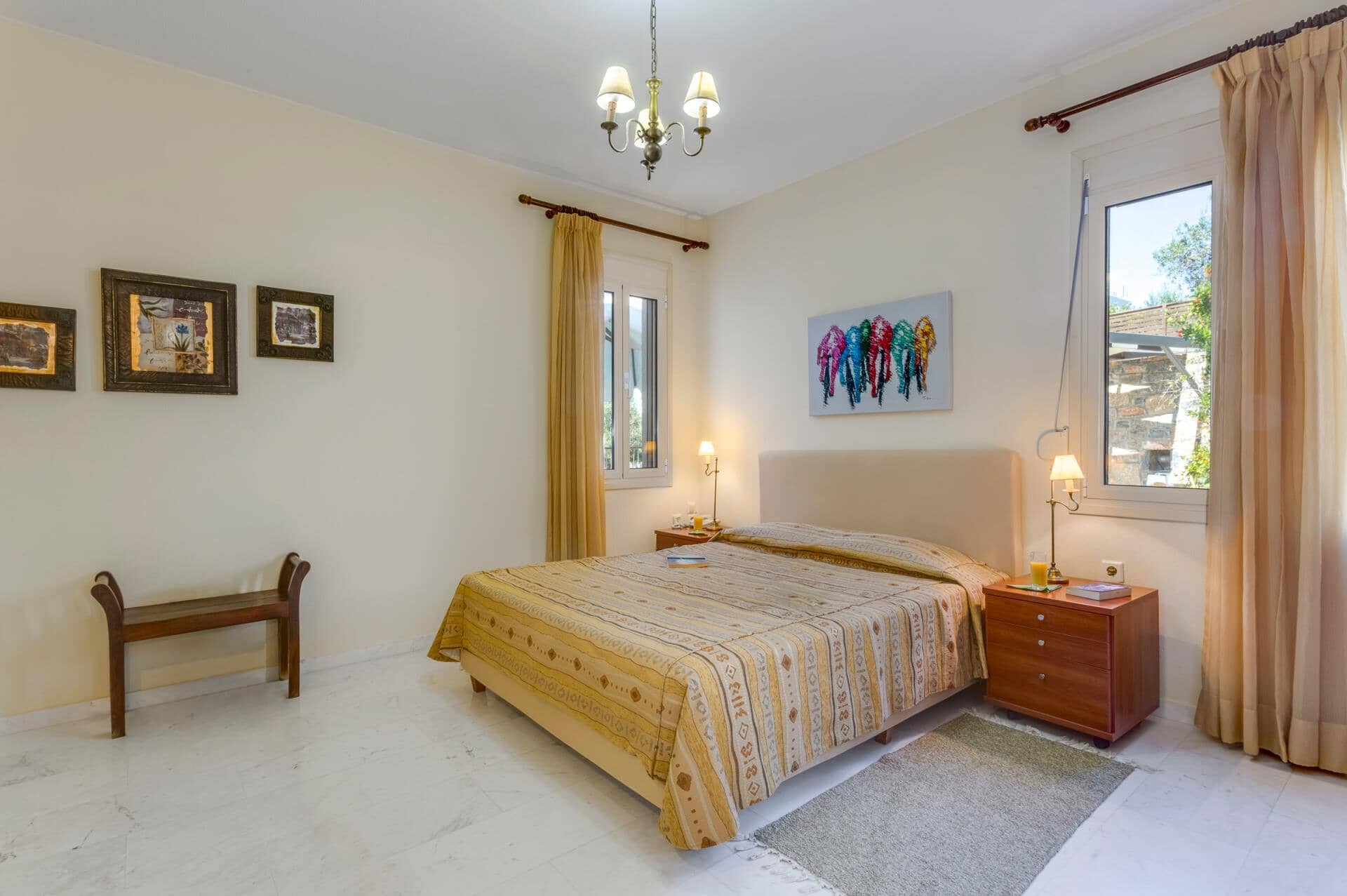 Villa Akali, Istron, &#x39A;&#x3C1;&#x3AE;&#x3C4;&#x3B7;