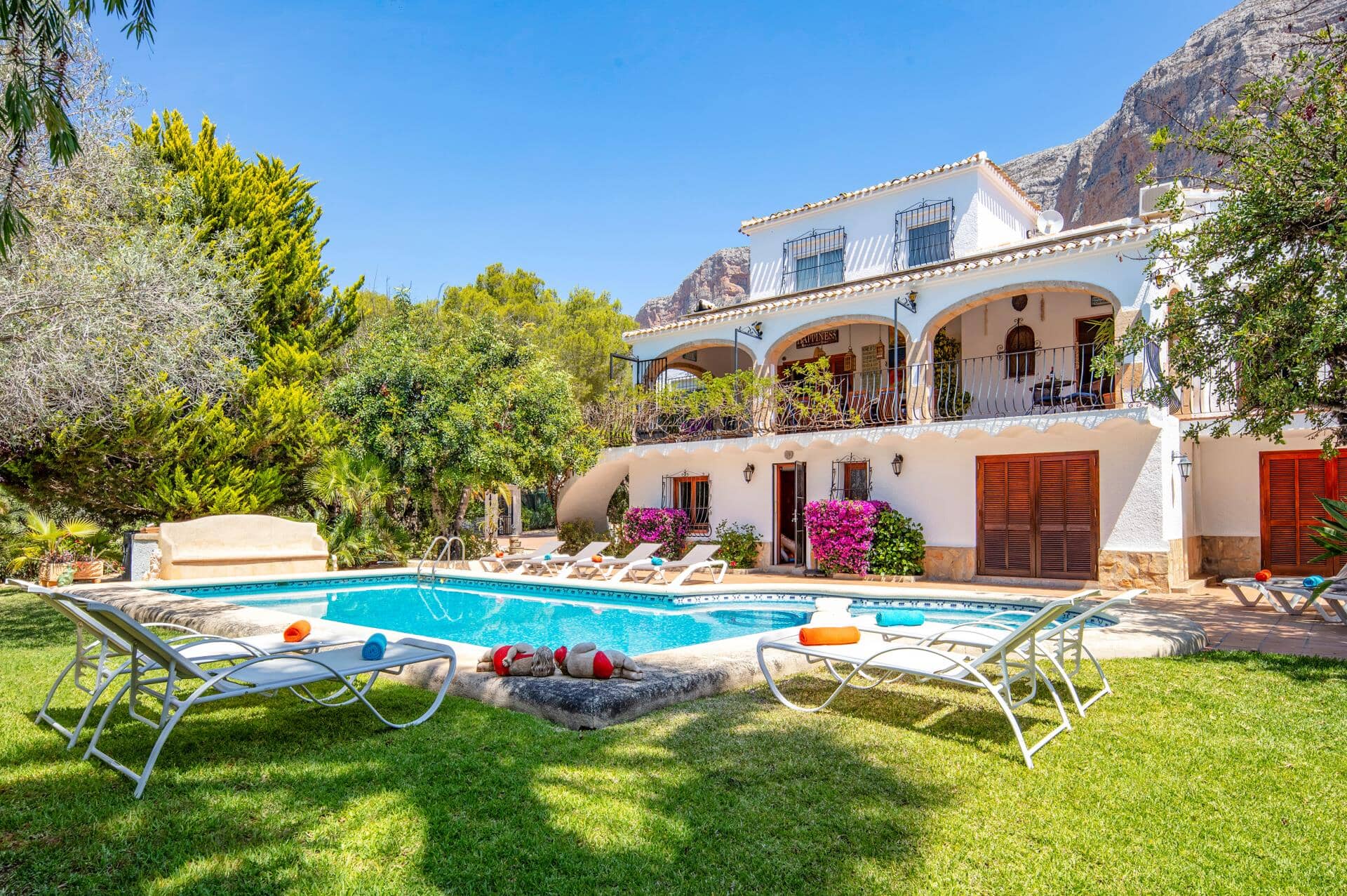 Villa Jacqueline In Javea, Costa Blanca | Villa Plus